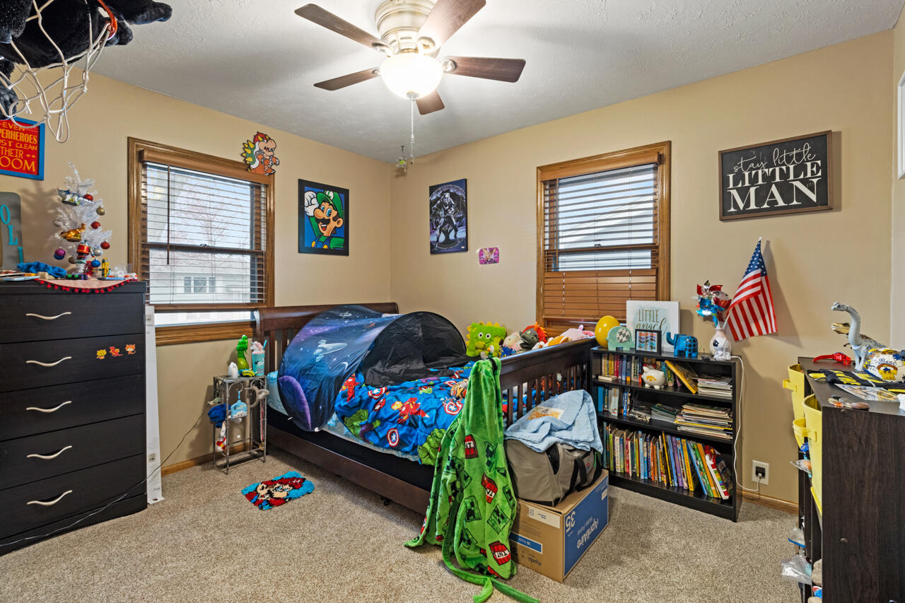 Council Bluffs, Iowa 51503, United States, 3 Bedrooms Bedrooms, ,2 BathroomsBathrooms,Residential,Pending,101717