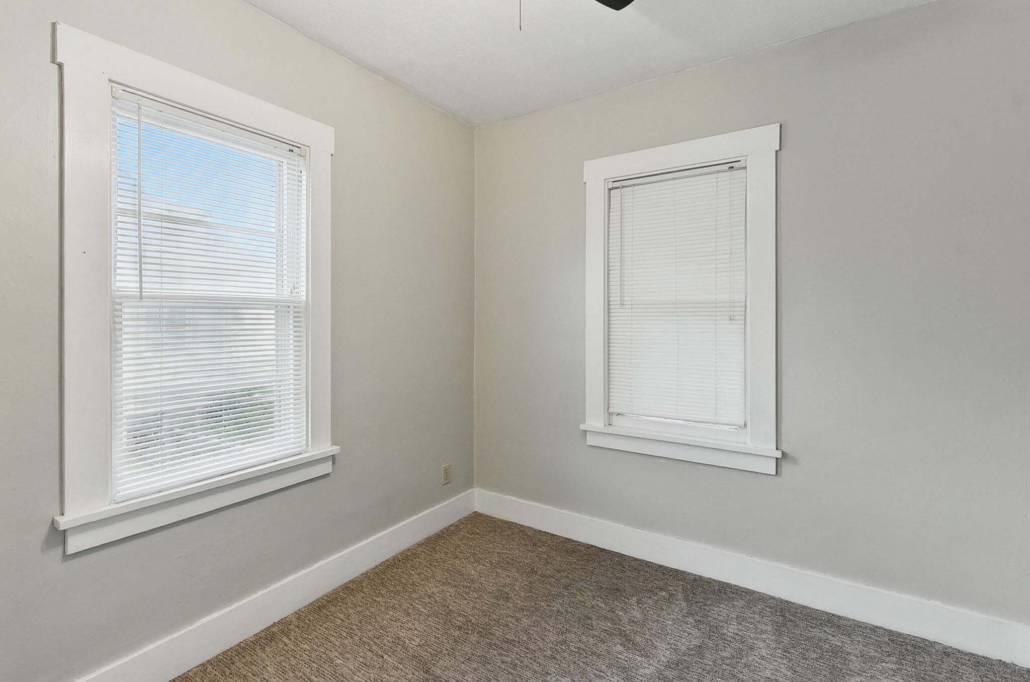 Council Bluffs, Iowa 51501, United States, 2 Bedrooms Bedrooms, ,1 BathroomBathrooms,Residential,Active,144817