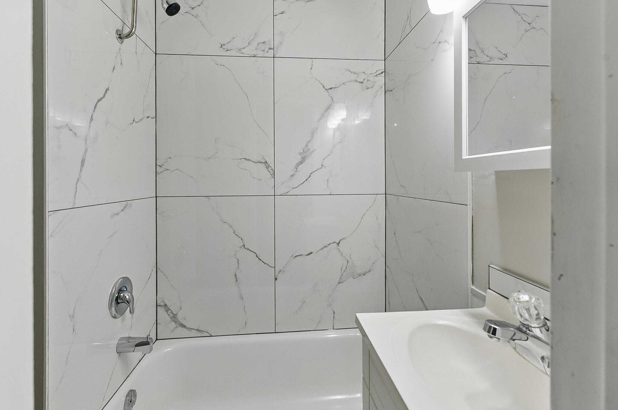 Council Bluffs, Iowa 51501, United States, 2 Bedrooms Bedrooms, ,1 BathroomBathrooms,Residential,Active,144817