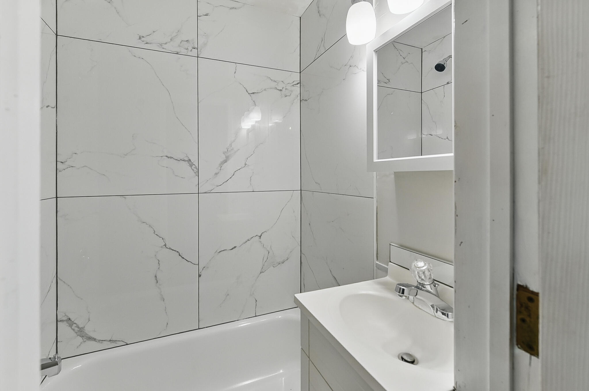 Council Bluffs, Iowa 51501, United States, 2 Bedrooms Bedrooms, ,1 BathroomBathrooms,Residential,Active,144817