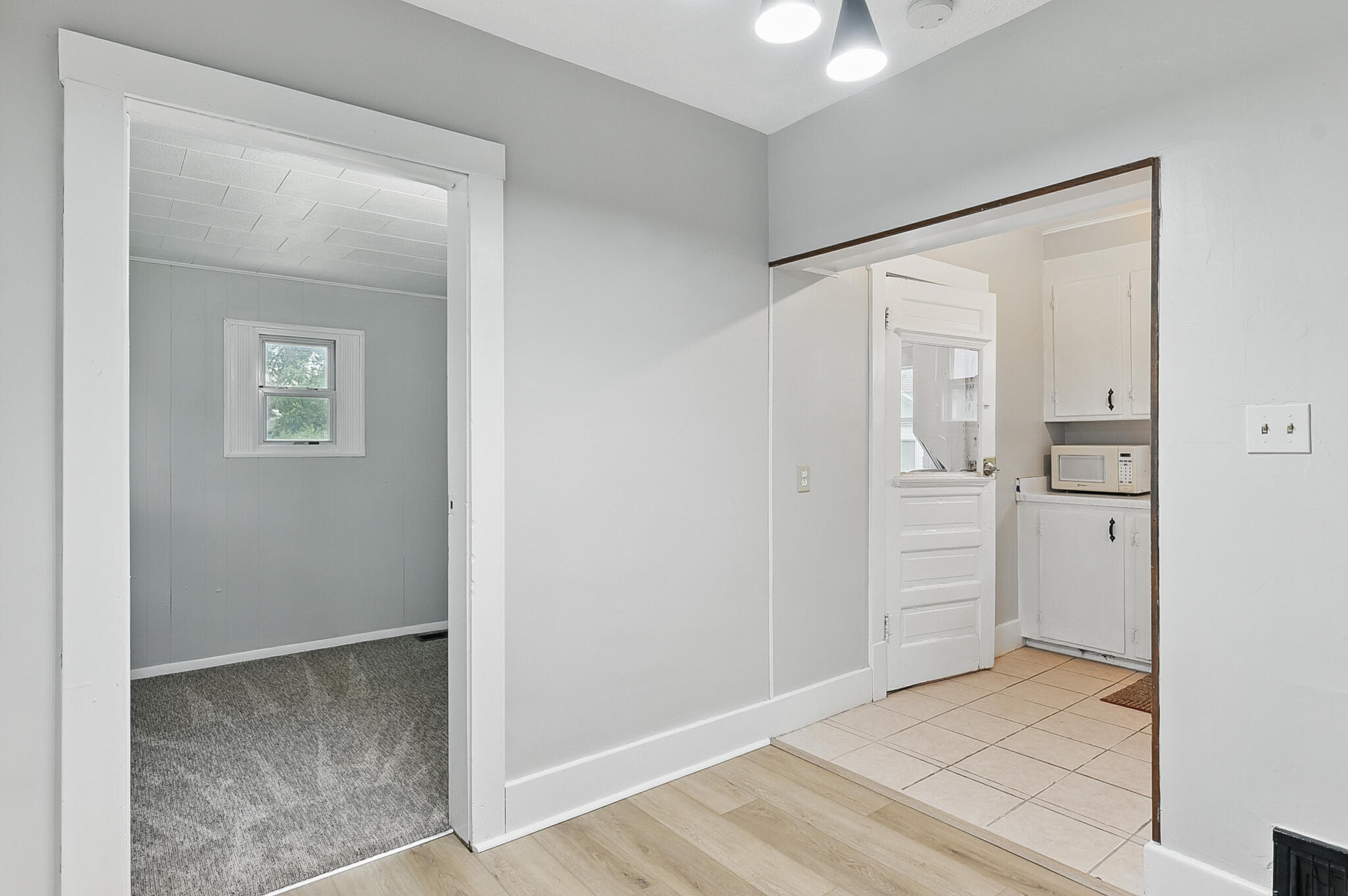 Council Bluffs, Iowa 51501, United States, 2 Bedrooms Bedrooms, ,1 BathroomBathrooms,Residential,Active,144817