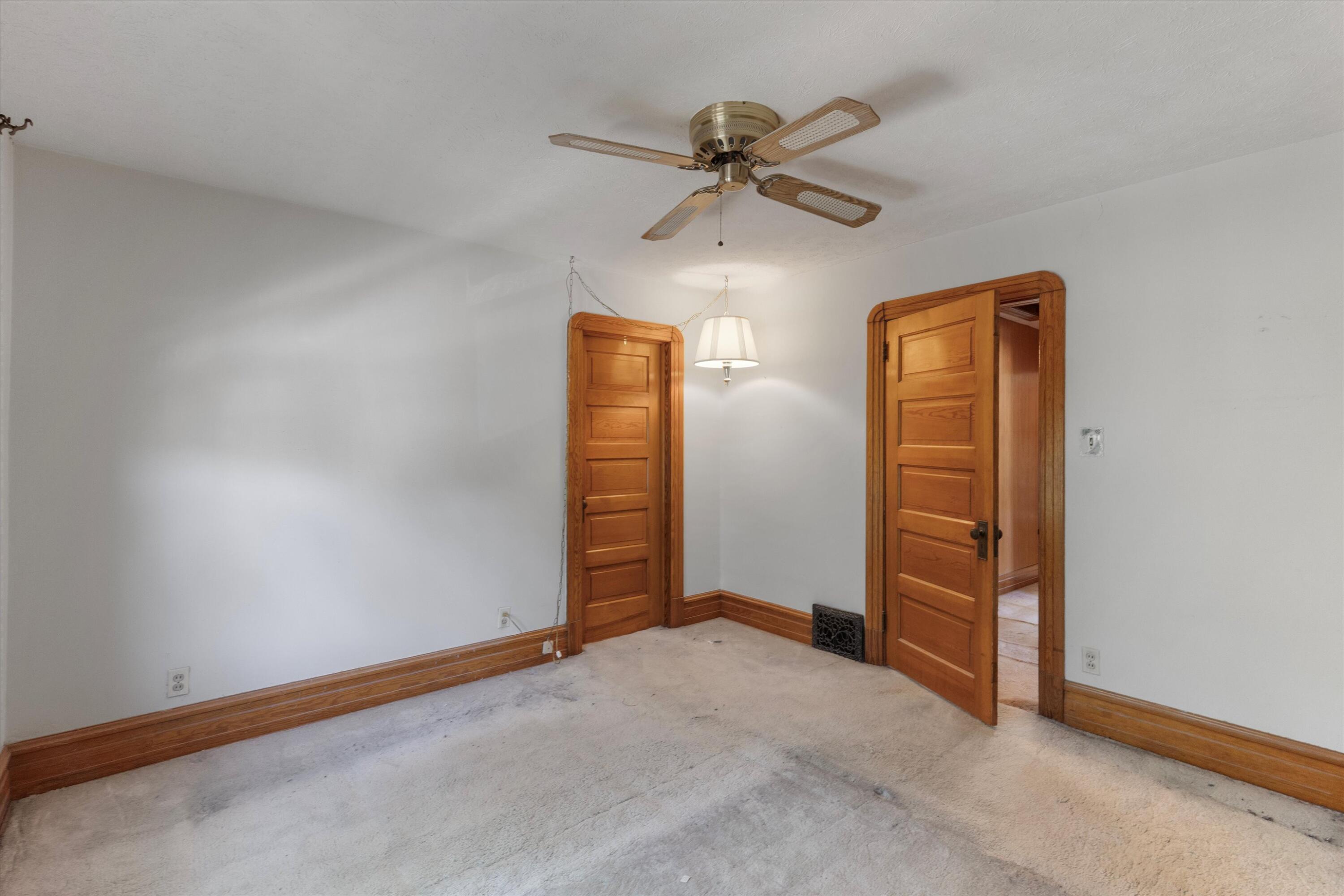 Council Bluffs, Iowa 51503, United States, 3 Bedrooms Bedrooms, ,2 BathroomsBathrooms,Residential,Contingent,131352