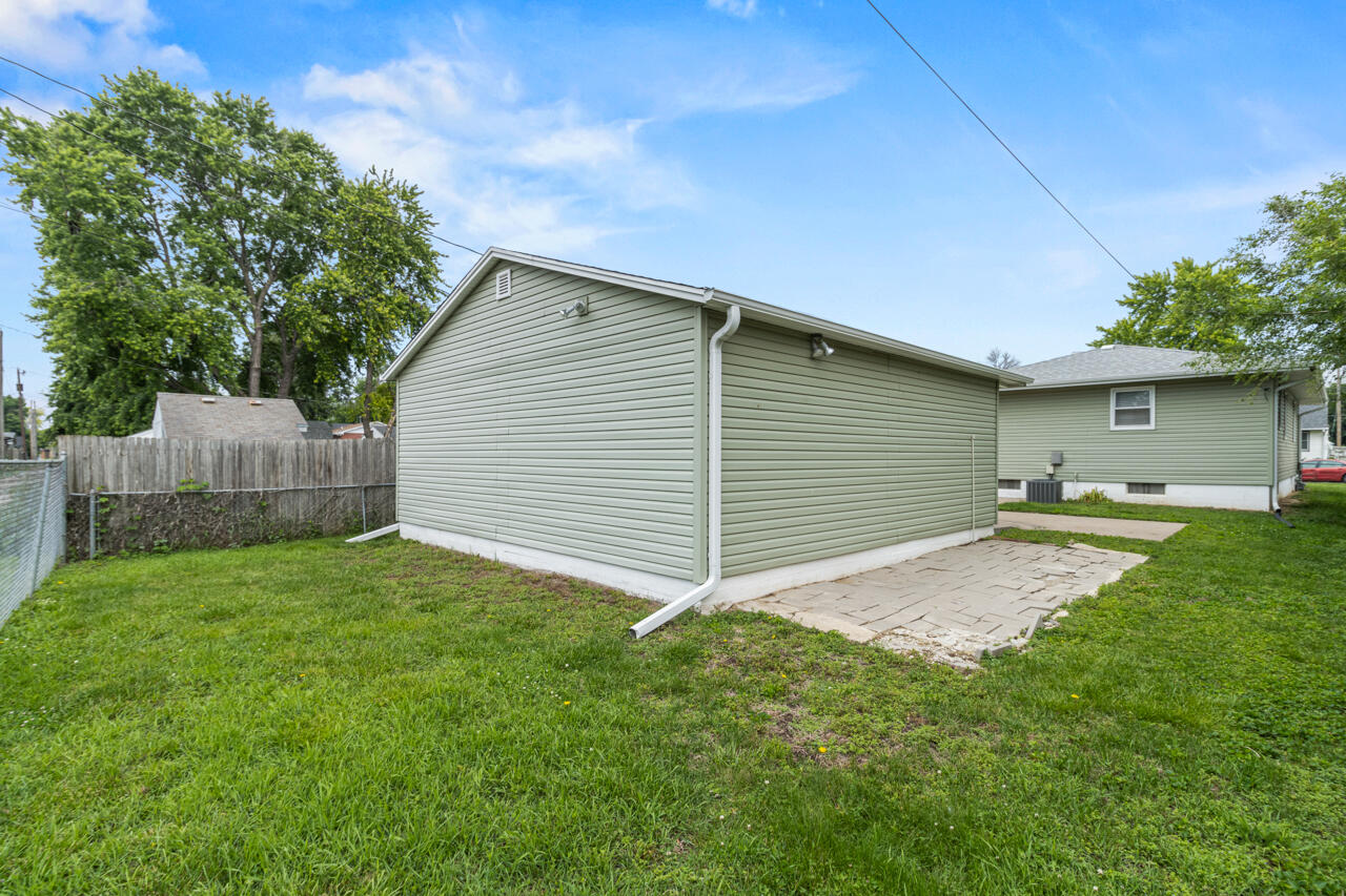 Council Bluffs, Iowa 51501, United States, 3 Bedrooms Bedrooms, ,1 BathroomBathrooms,Residential,Active,146299