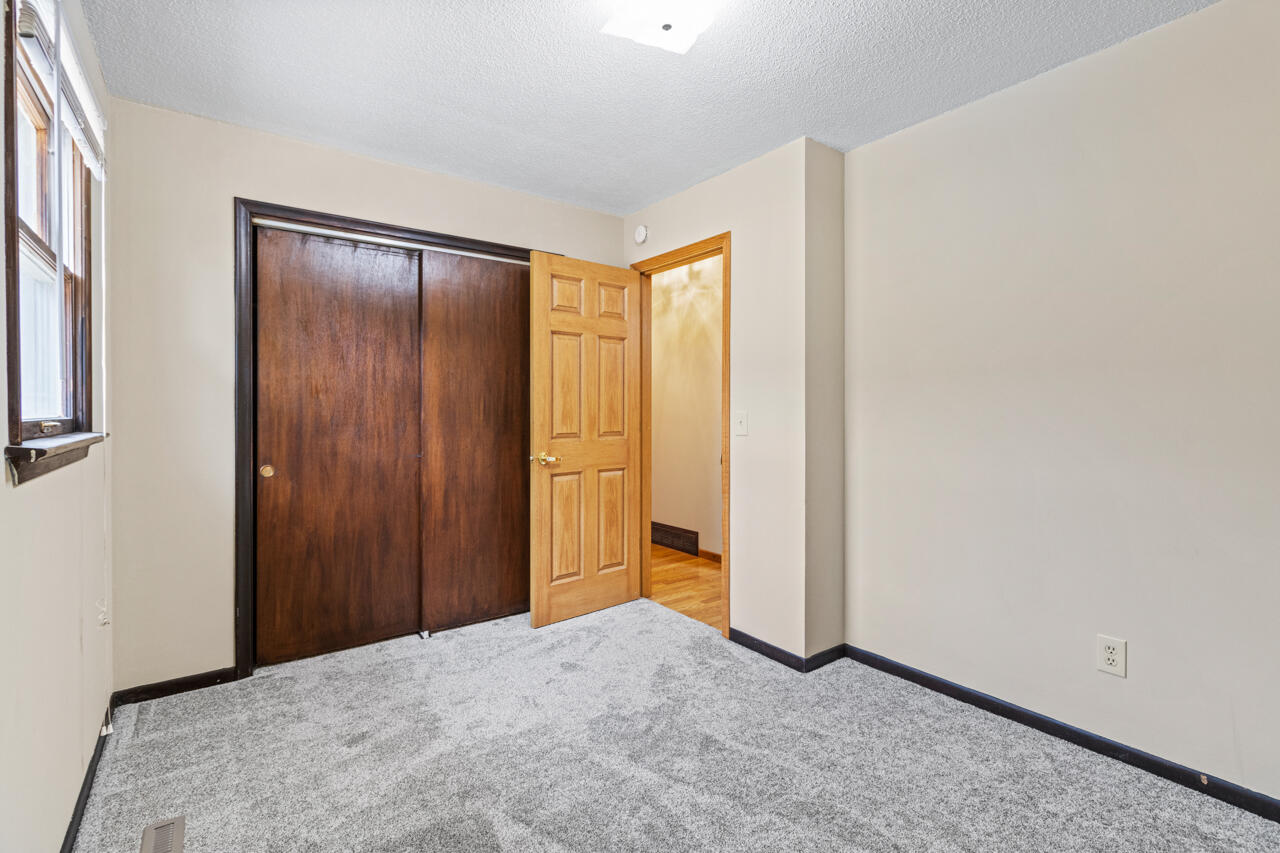 Council Bluffs, Iowa 51501, United States, 3 Bedrooms Bedrooms, ,1 BathroomBathrooms,Residential,Active,146299