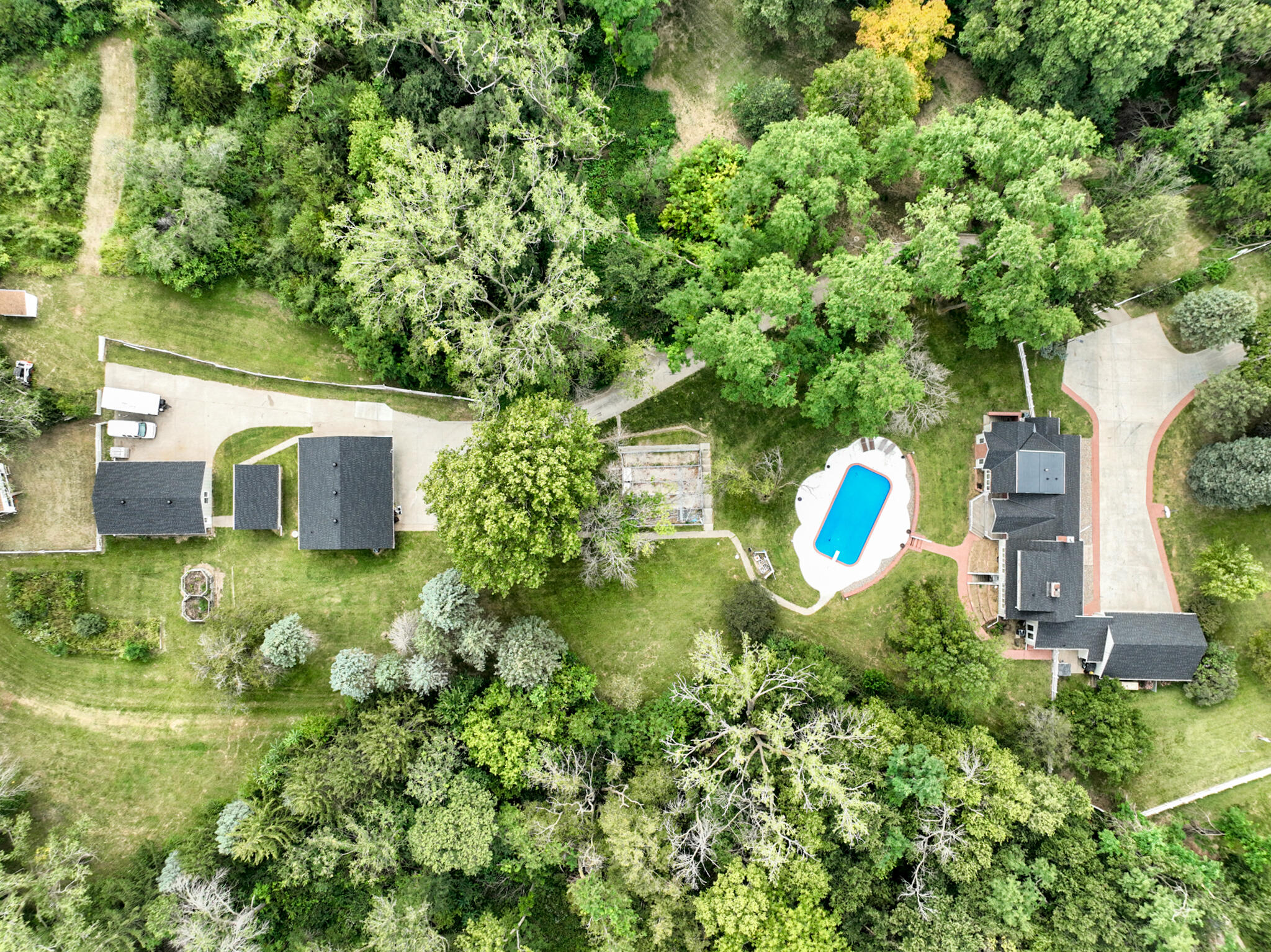 Council Bluffs, Iowa 51503, United States, 3 Bedrooms Bedrooms, ,3 BathroomsBathrooms,Residential,Active,44311