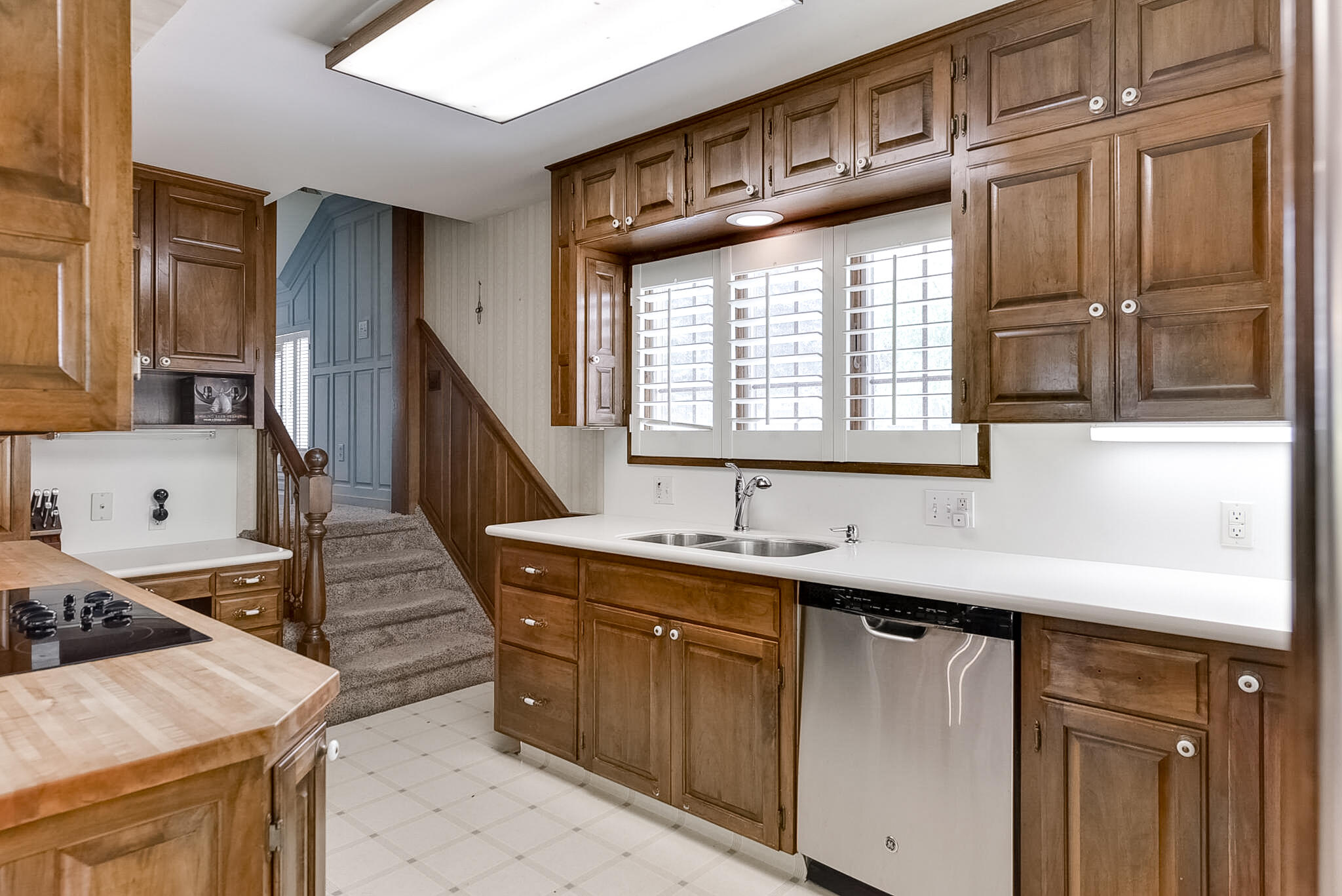 Council Bluffs, Iowa 51503, United States, 3 Bedrooms Bedrooms, ,3 BathroomsBathrooms,Residential,Active,44311