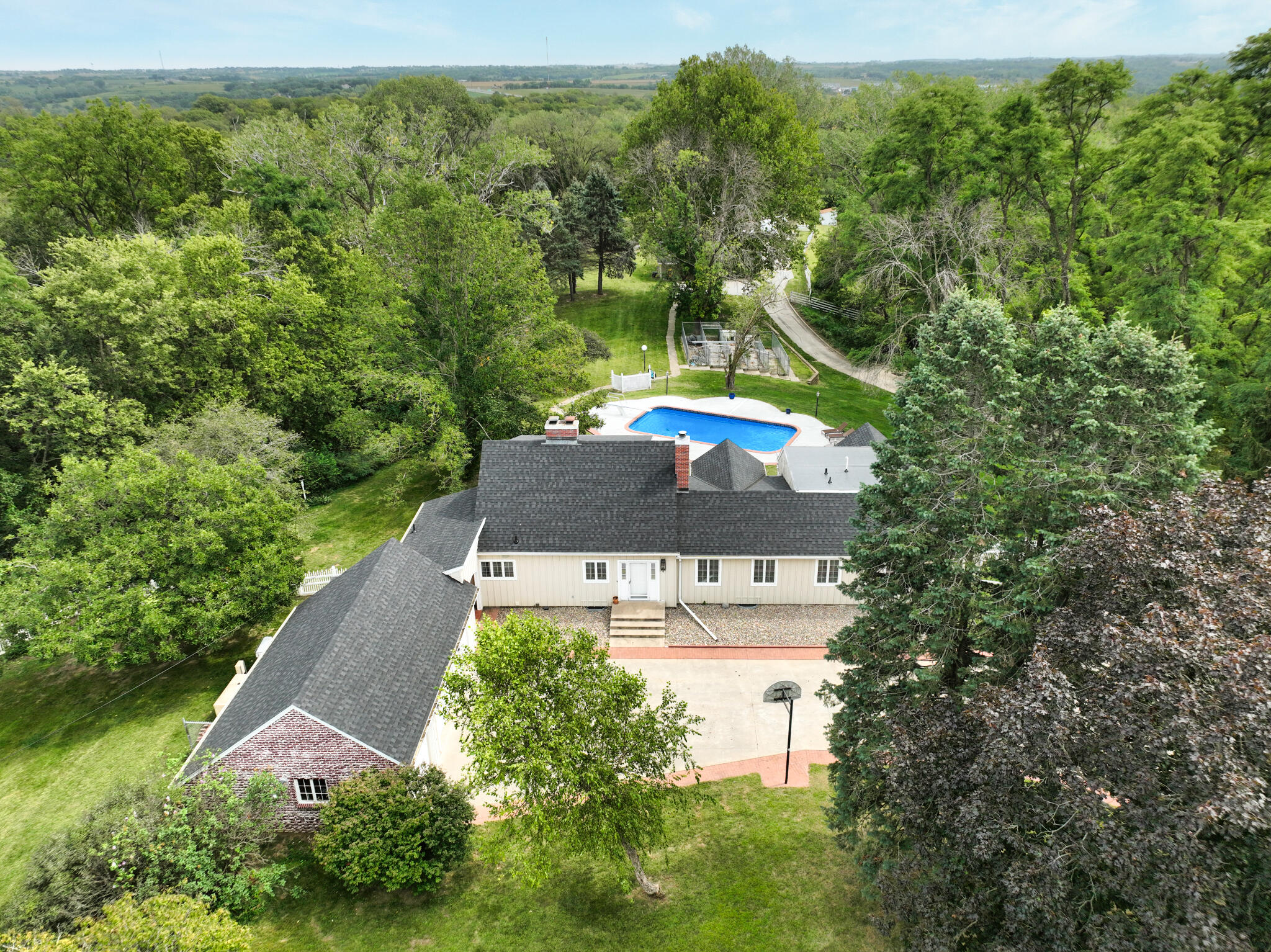 Council Bluffs, Iowa 51503, United States, 3 Bedrooms Bedrooms, ,3 BathroomsBathrooms,Residential,Active,44311