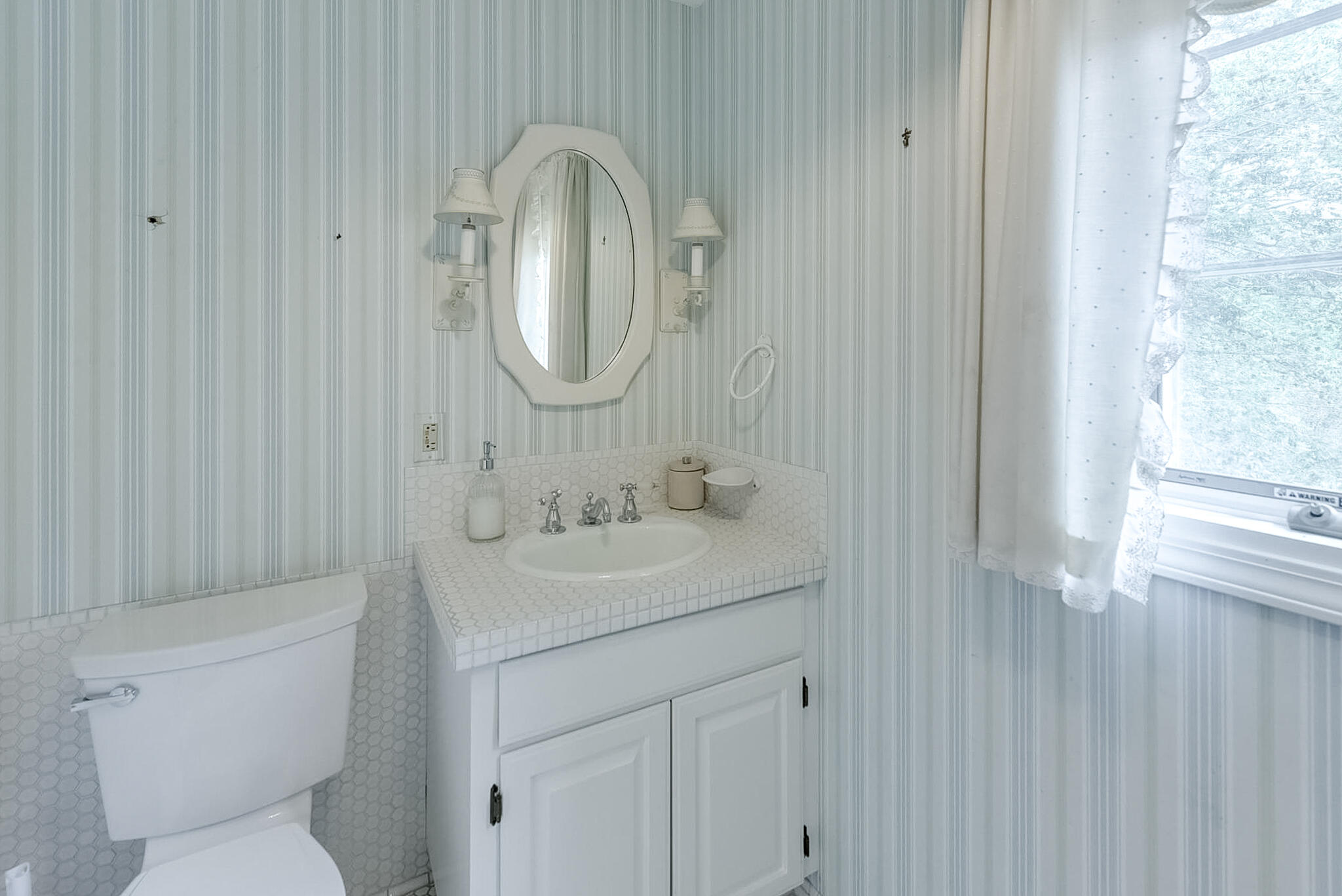 Council Bluffs, Iowa 51503, United States, 3 Bedrooms Bedrooms, ,3 BathroomsBathrooms,Residential,Active,44311