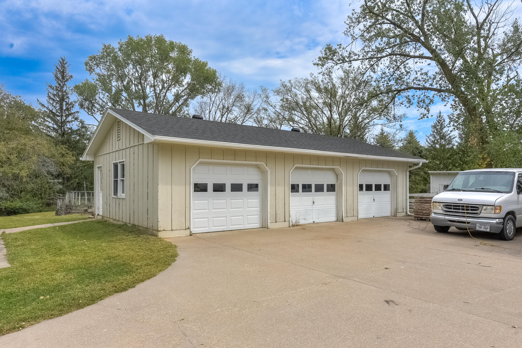 Council Bluffs, Iowa 51503, United States, 3 Bedrooms Bedrooms, ,3 BathroomsBathrooms,Residential,Active,44311