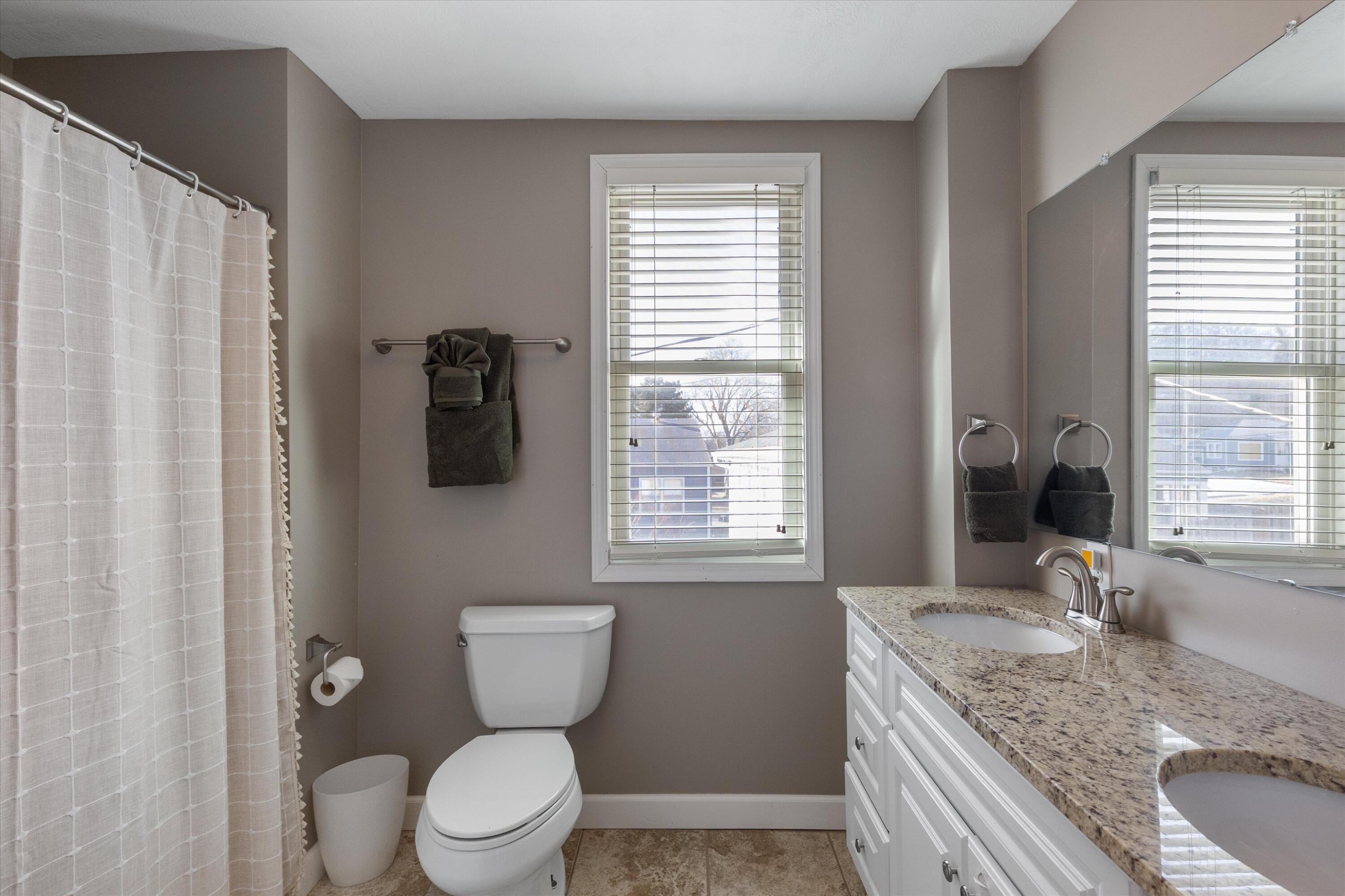 Council Bluffs, Iowa 51503, United States, 4 Bedrooms Bedrooms, ,3 BathroomsBathrooms,Residential,Active,88931