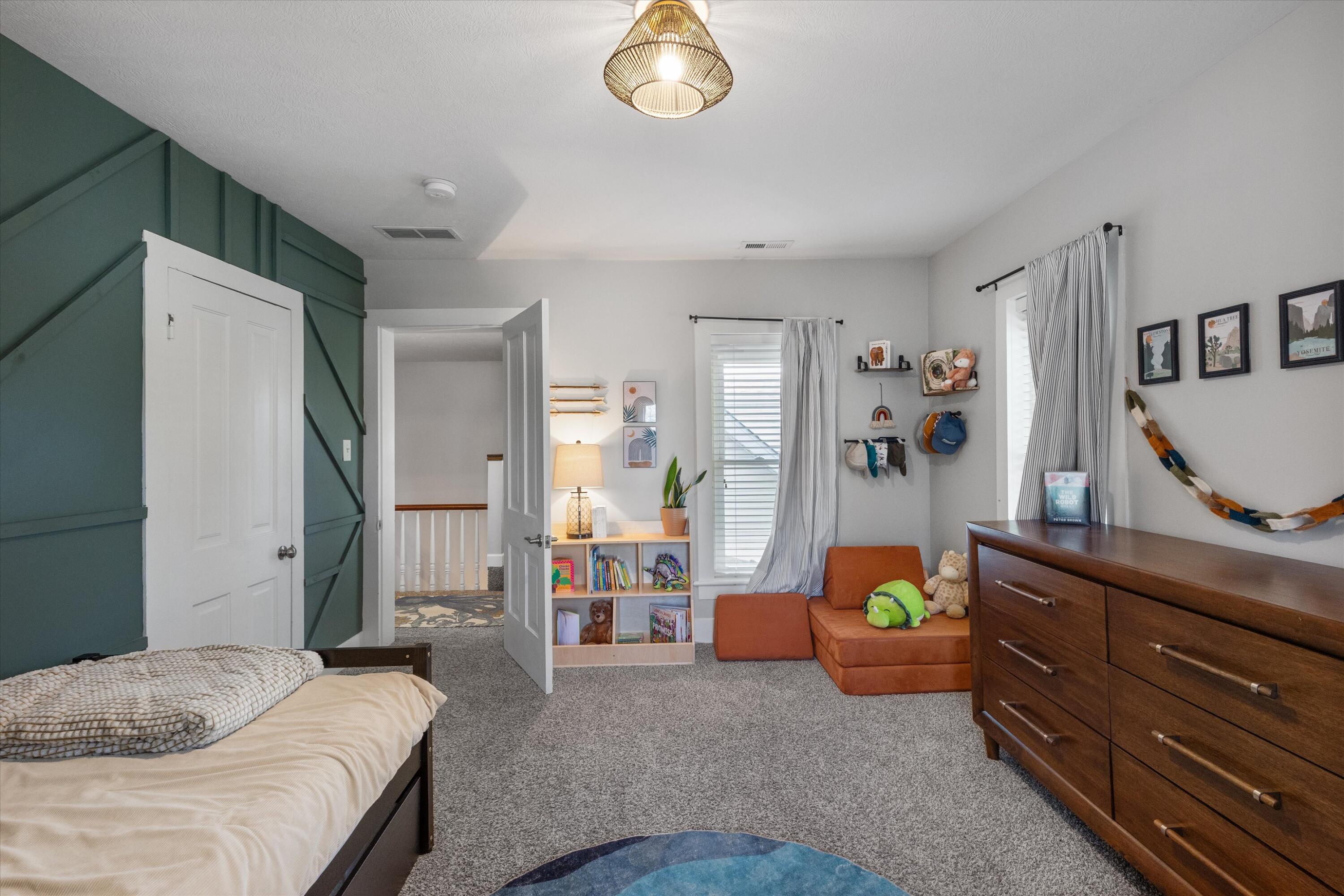 Council Bluffs, Iowa 51503, United States, 4 Bedrooms Bedrooms, ,3 BathroomsBathrooms,Residential,Active,88931