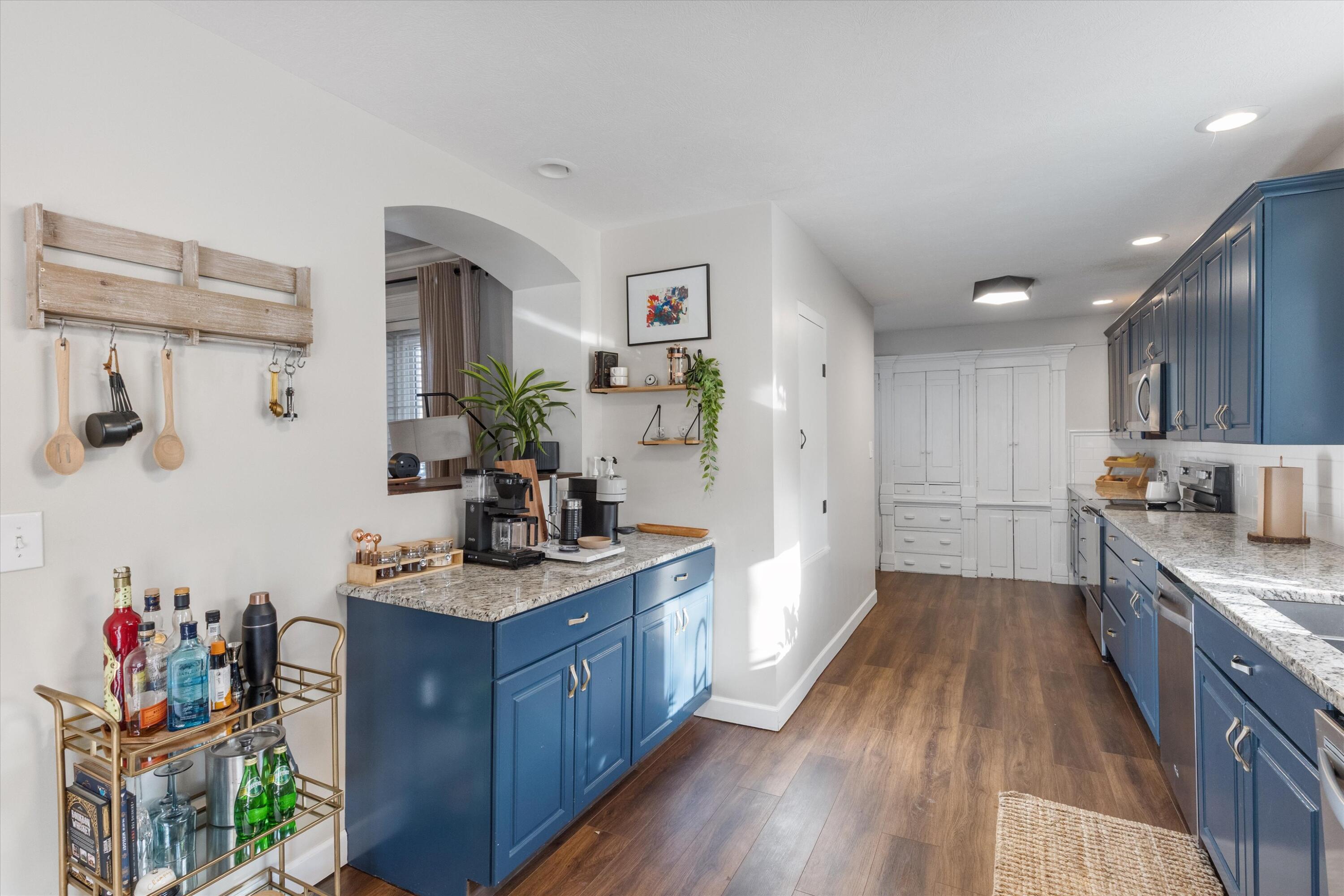 Council Bluffs, Iowa 51503, United States, 4 Bedrooms Bedrooms, ,3 BathroomsBathrooms,Residential,Active,88931