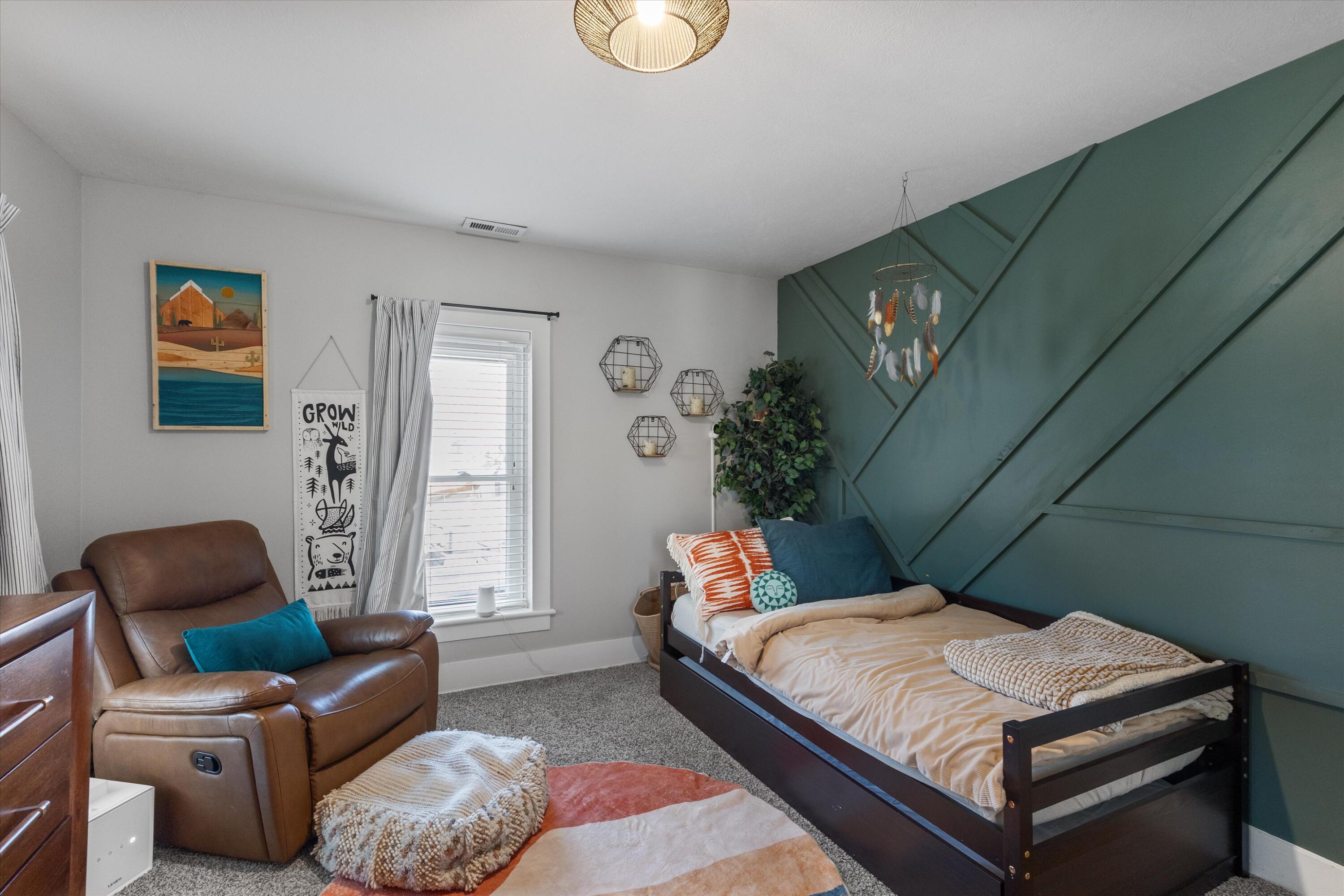 Council Bluffs, Iowa 51503, United States, 4 Bedrooms Bedrooms, ,3 BathroomsBathrooms,Residential,Active,88931