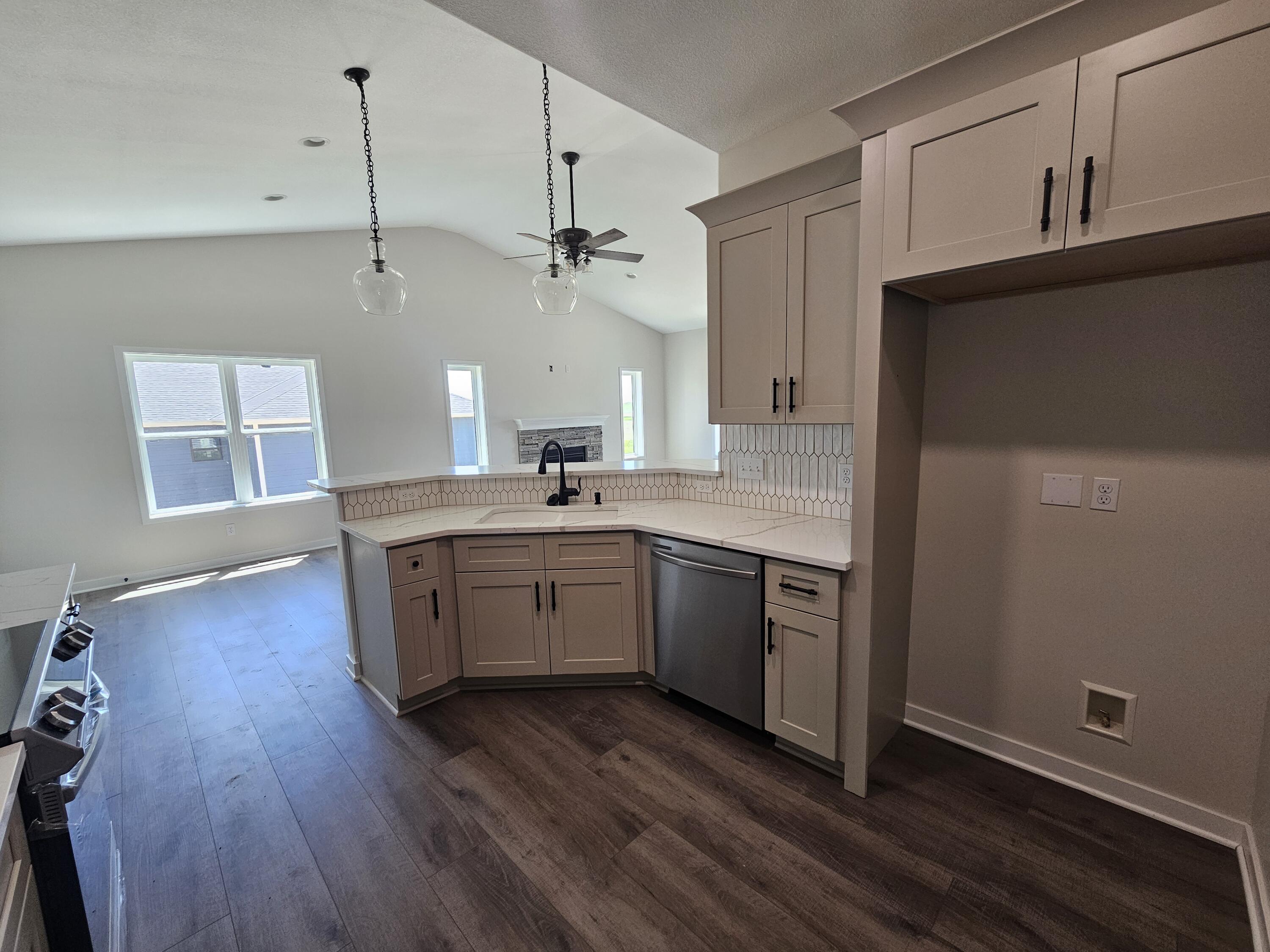 Neola, Iowa 51559, United States, 3 Bedrooms Bedrooms, ,2 BathroomsBathrooms,Residential,Pending,109168