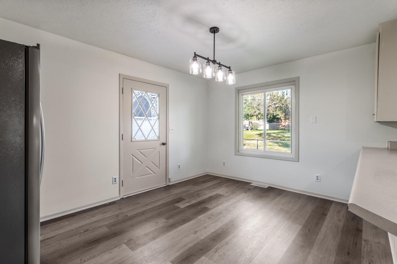 Council Bluffs, Iowa 51501, United States, 3 Bedrooms Bedrooms, ,2 BathroomsBathrooms,Residential,Active,225800