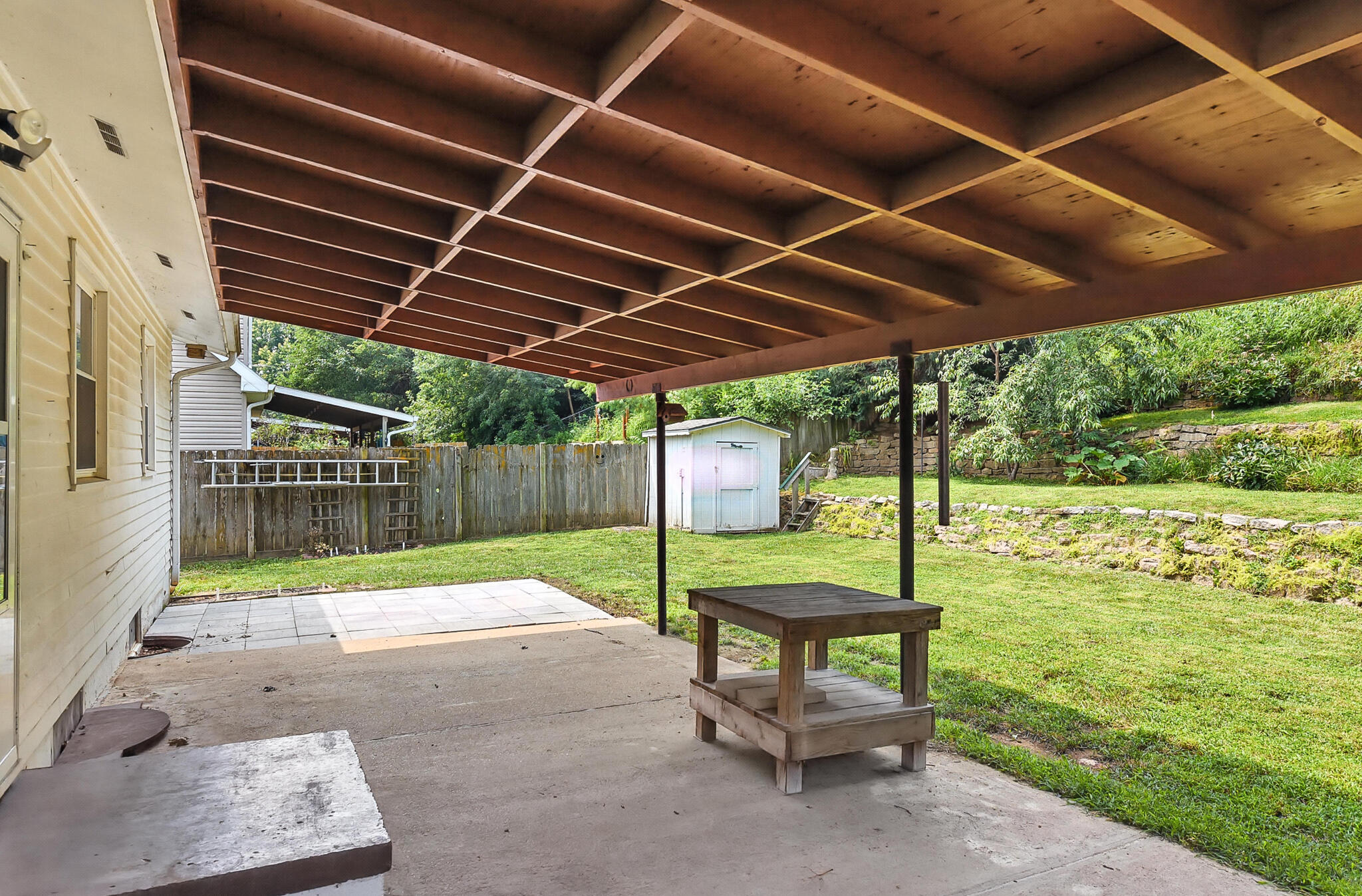 Council Bluffs, Iowa 51503, United States, 3 Bedrooms Bedrooms, ,2 BathroomsBathrooms,Residential,Contingent,185791