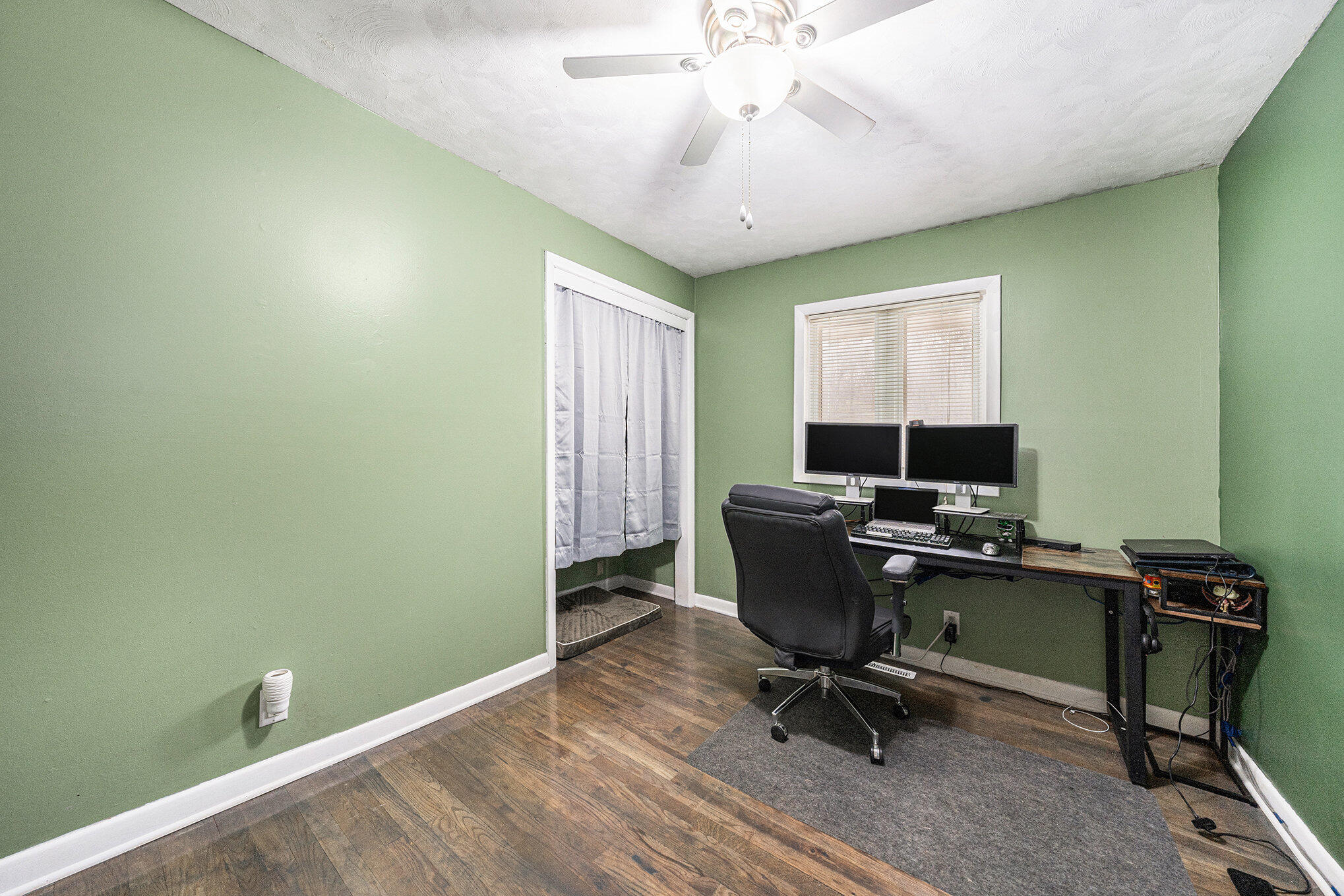 Council Bluffs, Iowa 51503, United States, 3 Bedrooms Bedrooms, ,2 BathroomsBathrooms,Residential,Pending,106999