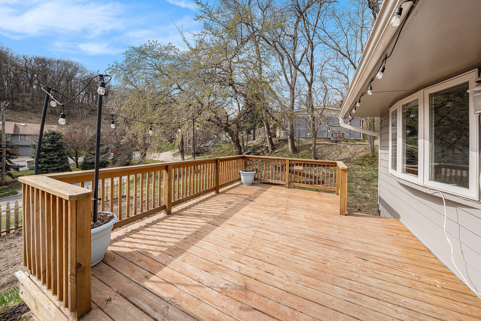 Council Bluffs, Iowa 51503, United States, 3 Bedrooms Bedrooms, ,2 BathroomsBathrooms,Residential,Pending,106999