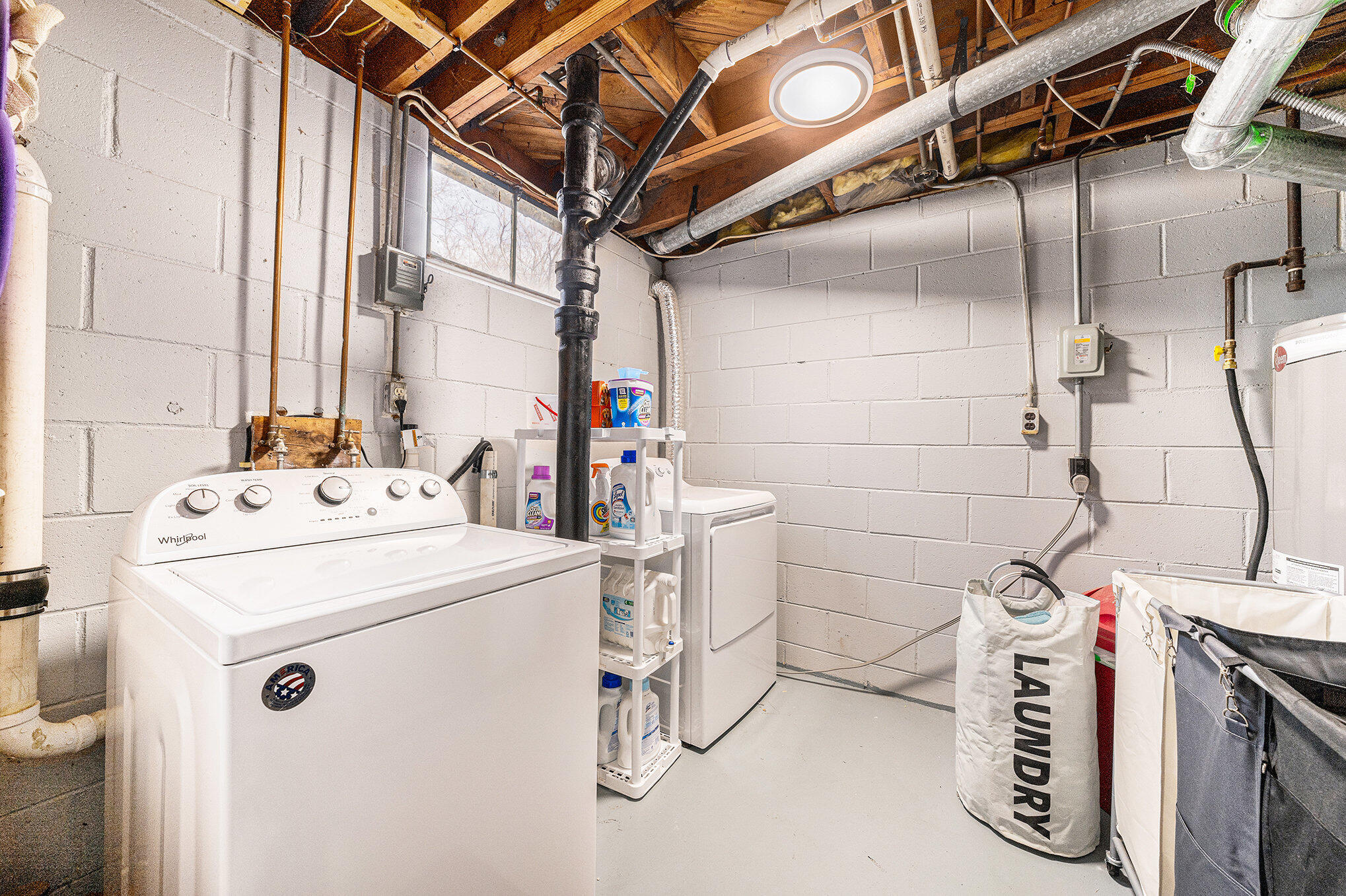 Council Bluffs, Iowa 51503, United States, 3 Bedrooms Bedrooms, ,2 BathroomsBathrooms,Residential,Pending,106999