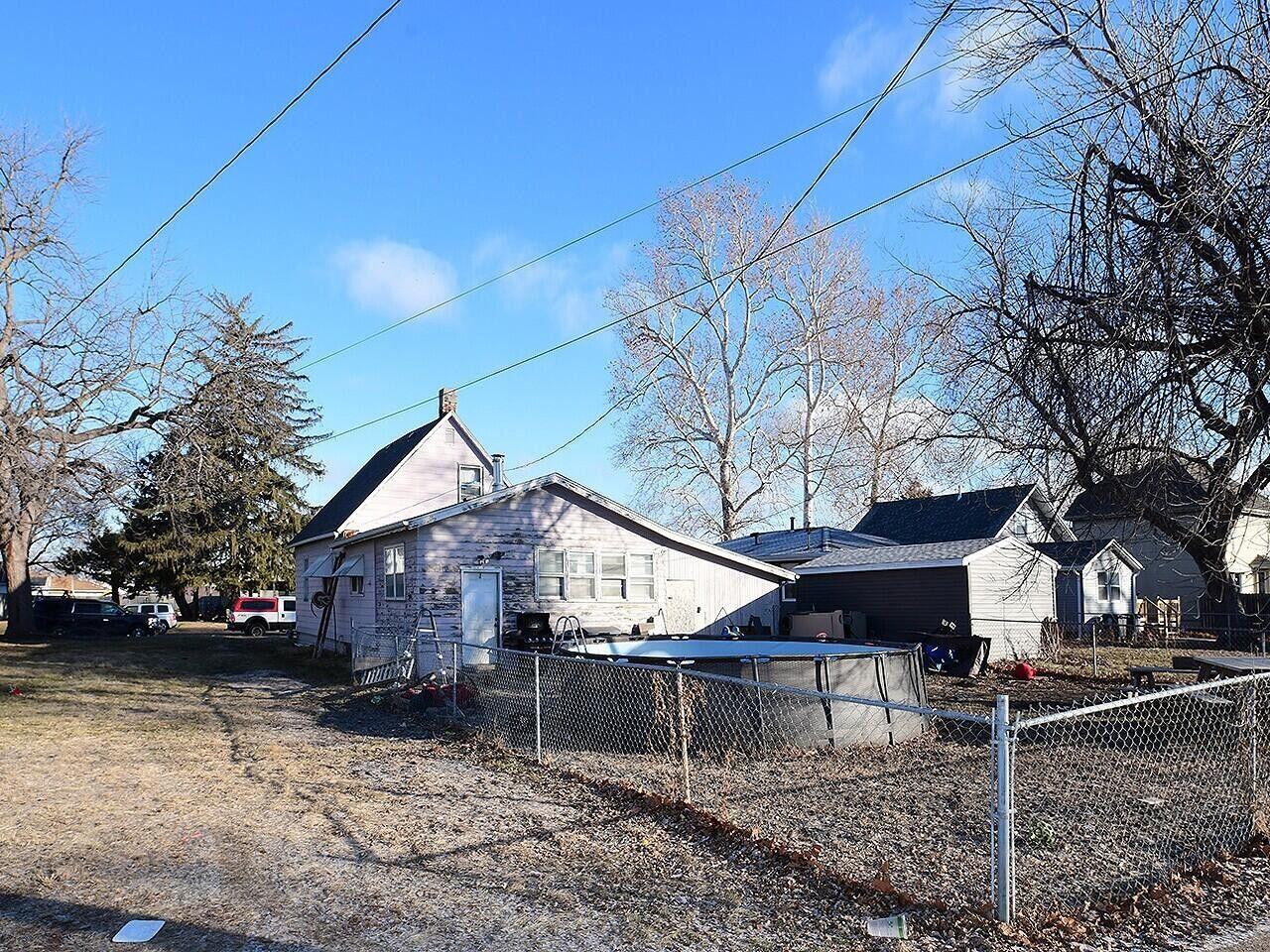 Council Bluffs, Iowa 51501, United States, 2 Bedrooms Bedrooms, ,1 BathroomBathrooms,Residential,Pending,4969