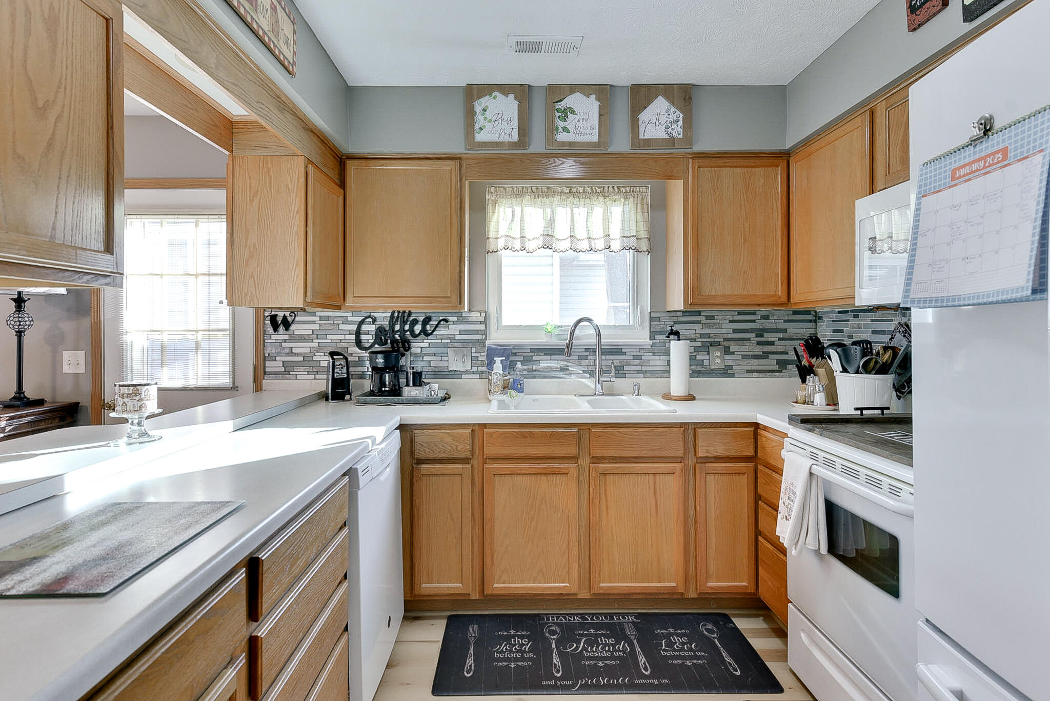 Council Bluffs, Iowa 51501, United States, 3 Bedrooms Bedrooms, ,1 BathroomBathrooms,Residential,Pending,15047