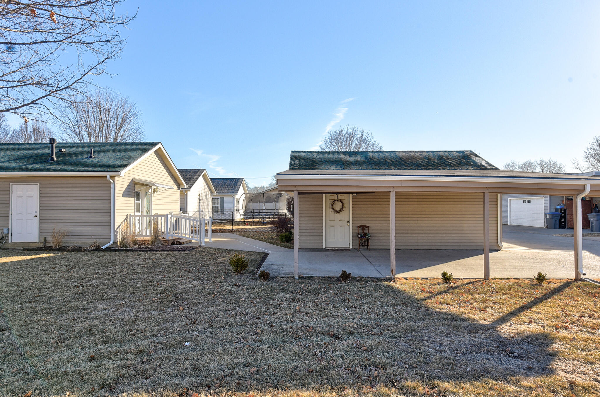 Council Bluffs, Iowa 51501, United States, 3 Bedrooms Bedrooms, ,1 BathroomBathrooms,Residential,Pending,15047