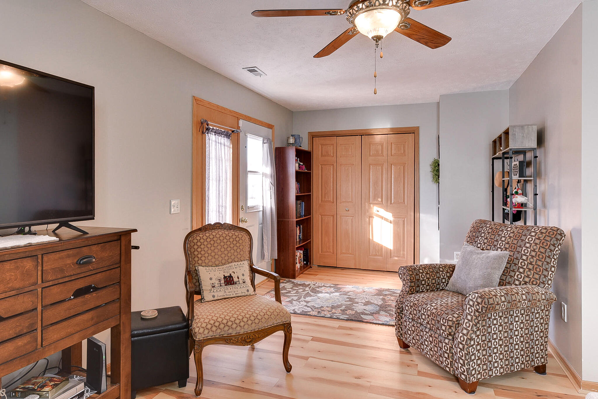 Council Bluffs, Iowa 51501, United States, 3 Bedrooms Bedrooms, ,1 BathroomBathrooms,Residential,Pending,15047