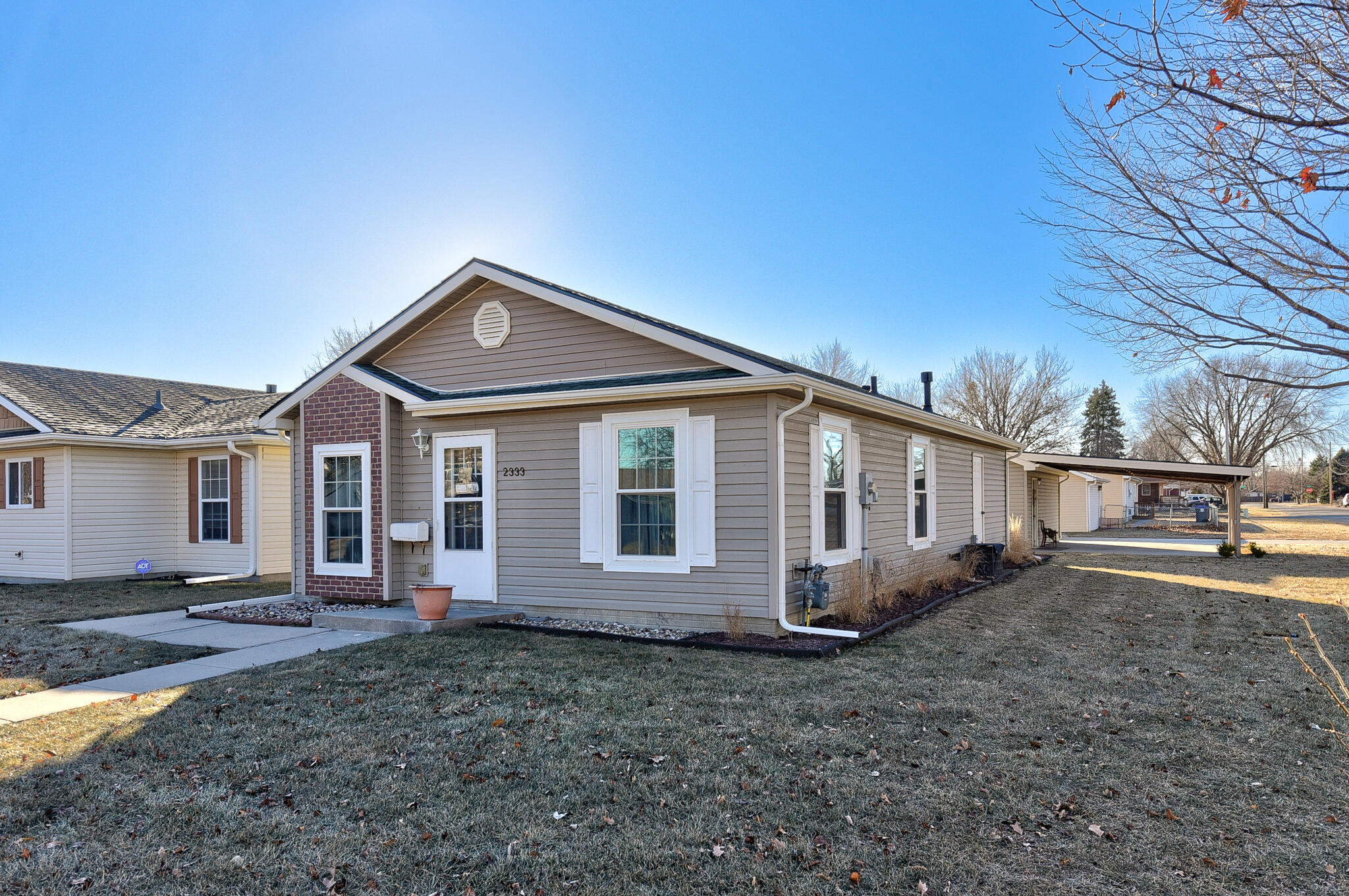 Council Bluffs, Iowa 51501, United States, 3 Bedrooms Bedrooms, ,1 BathroomBathrooms,Residential,Pending,15047