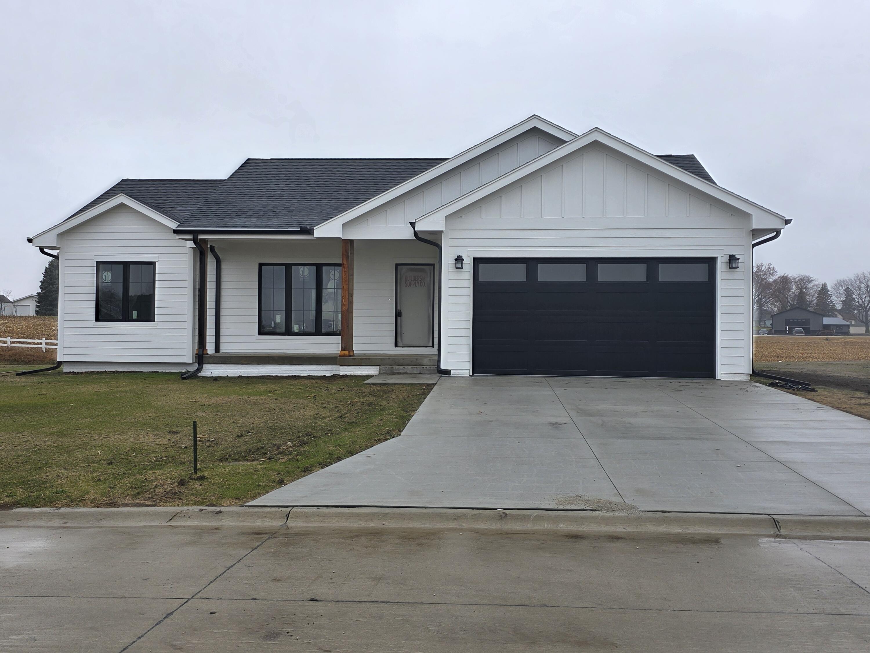 Shelby, Iowa 51570, United States, 3 Bedrooms Bedrooms, ,2 BathroomsBathrooms,Residential,Pending,250097