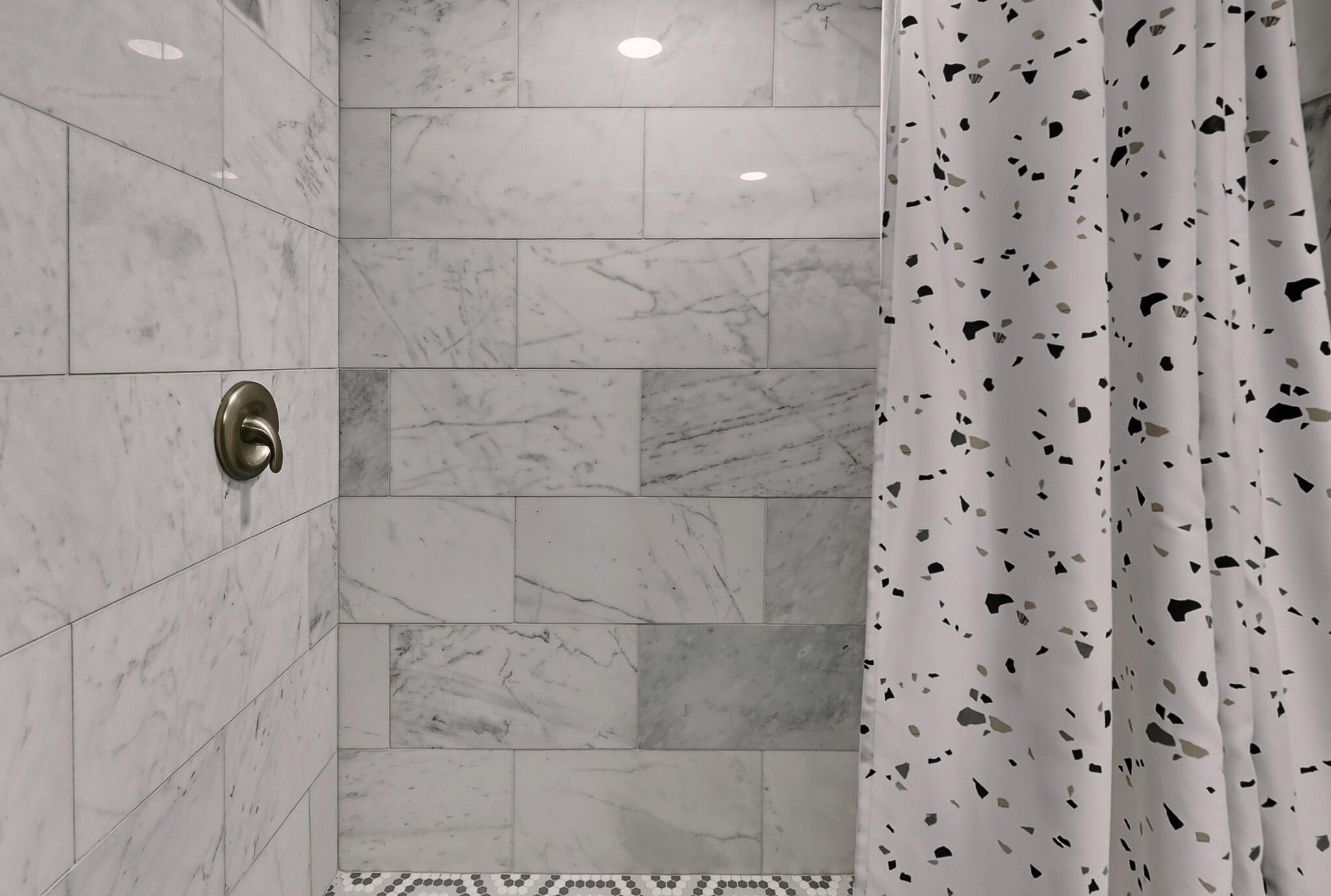 Council Bluffs, Iowa 51501, United States, 3 Bedrooms Bedrooms, ,2 BathroomsBathrooms,Residential,Active,168726