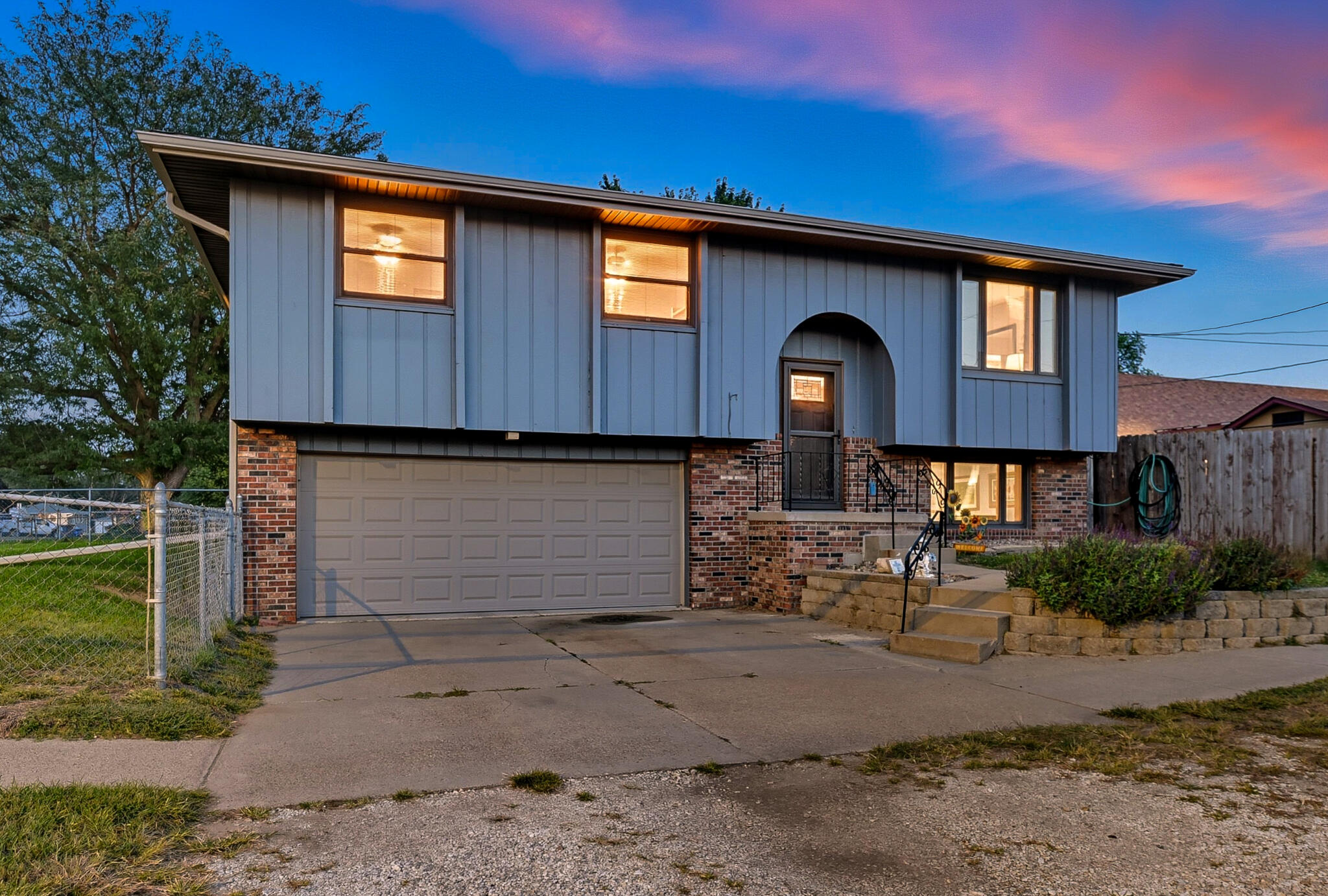 Council Bluffs, Iowa 51501, United States, 3 Bedrooms Bedrooms, ,2 BathroomsBathrooms,Residential,Active,168726 Council Bluffs, Iowa 51501, United States, 3 Bedrooms Bedrooms, ,2 BathroomsBathrooms,Residential,Active,168726