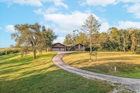 Photo of 2377 SHEA DE Lane, MISSOURI VALLEY, IA 51555 (MLS # 26-586)