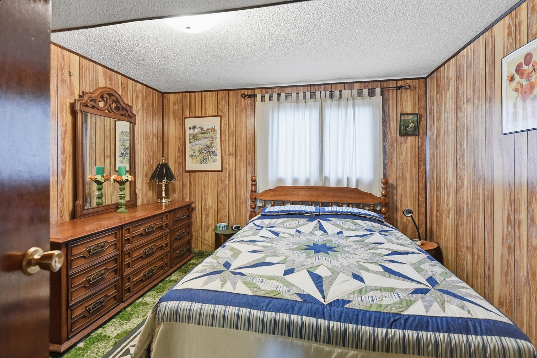 Council Bluffs, Iowa 51501, United States, 4 Bedrooms Bedrooms, ,2 BathroomsBathrooms,Residential,Active,249407