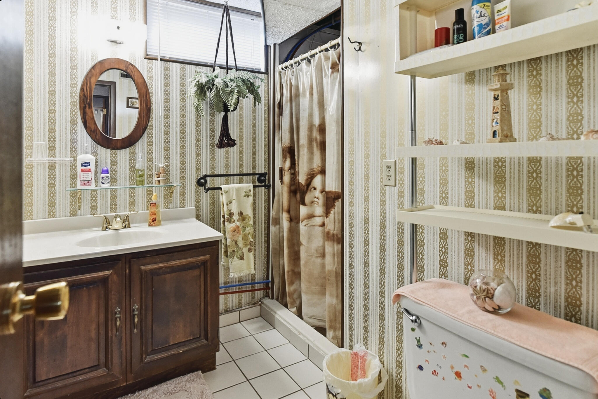 Council Bluffs, Iowa 51501, United States, 4 Bedrooms Bedrooms, ,2 BathroomsBathrooms,Residential,Active,249407