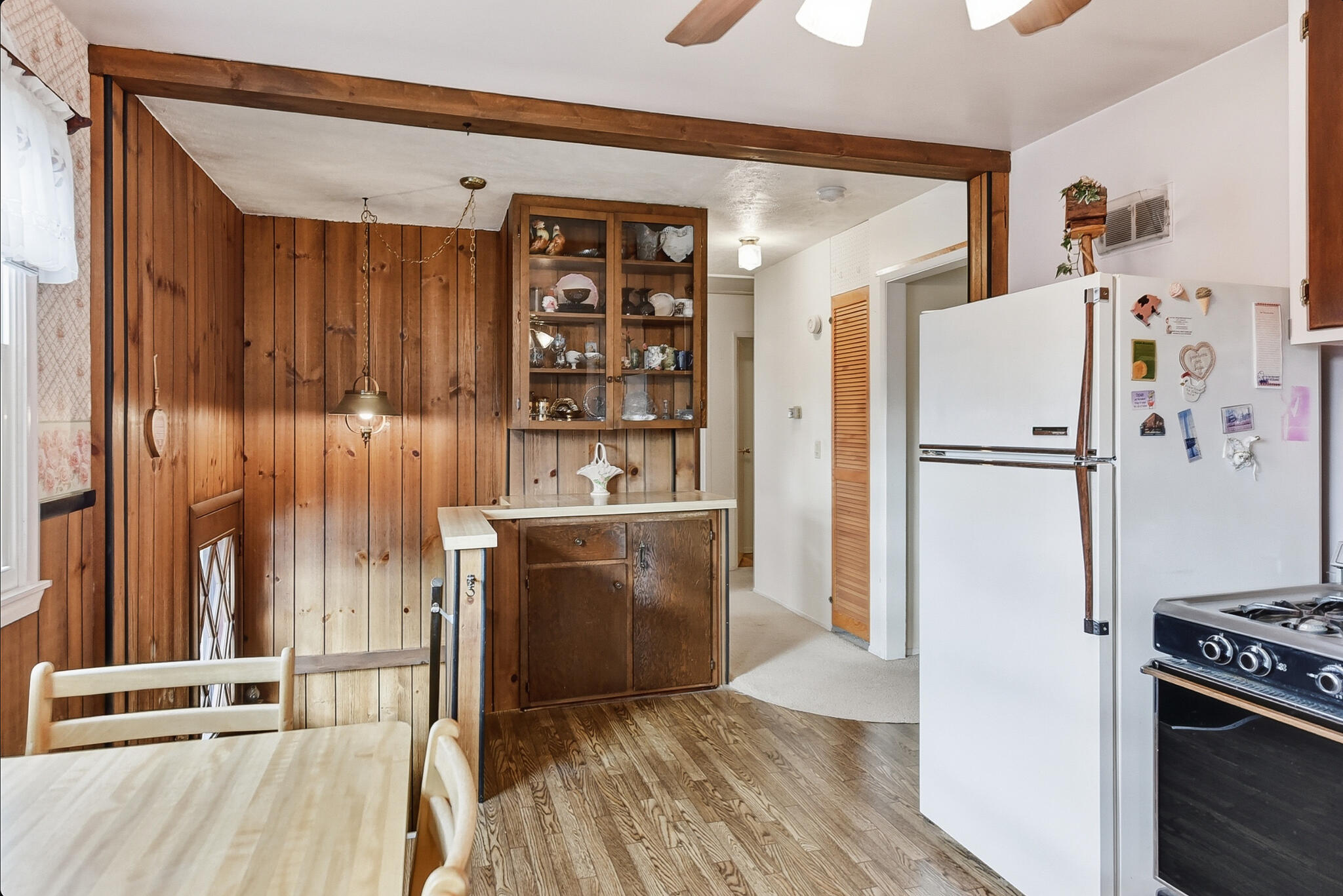 Council Bluffs, Iowa 51501, United States, 4 Bedrooms Bedrooms, ,2 BathroomsBathrooms,Residential,Active,249407