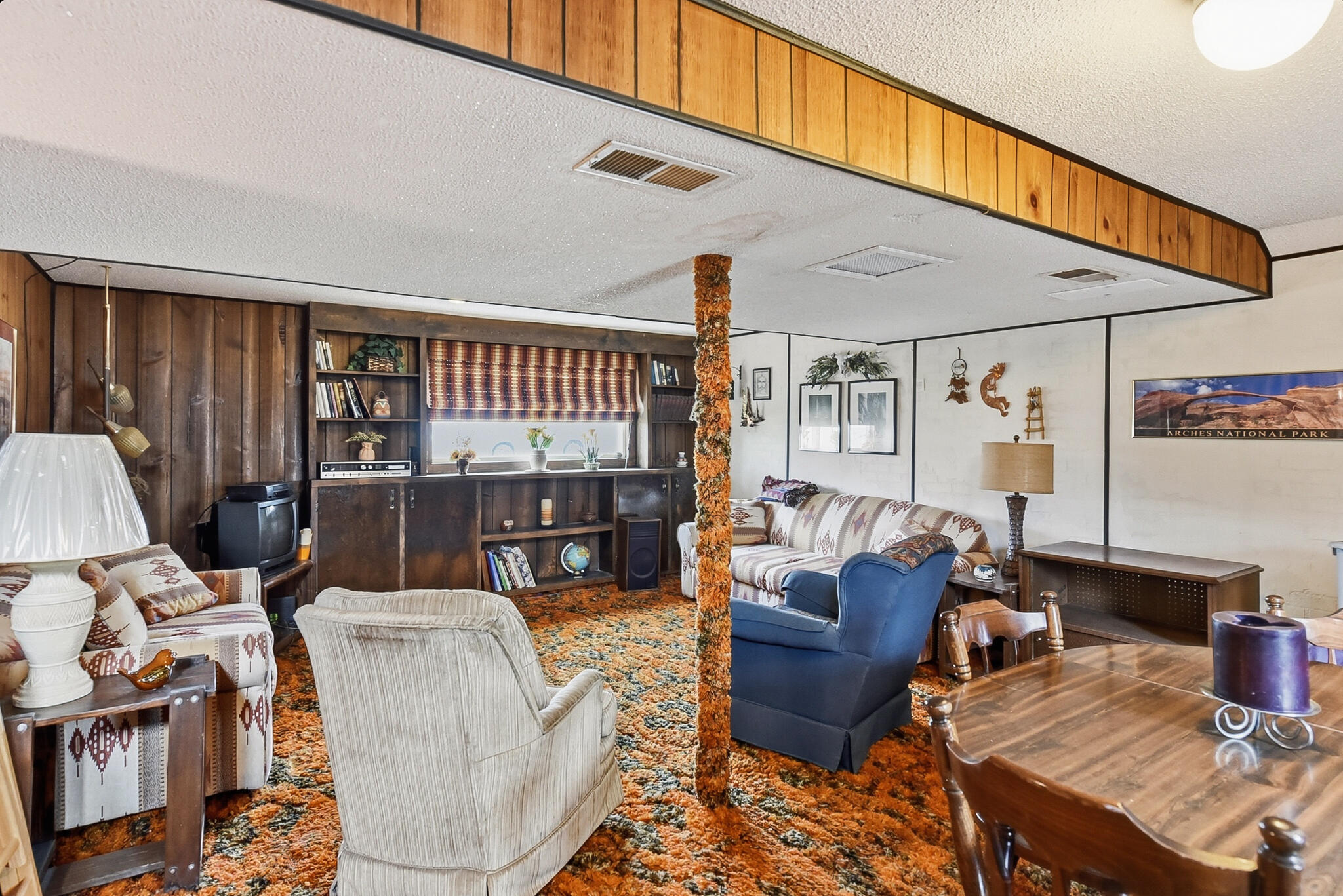 Council Bluffs, Iowa 51501, United States, 4 Bedrooms Bedrooms, ,2 BathroomsBathrooms,Residential,Active,249407