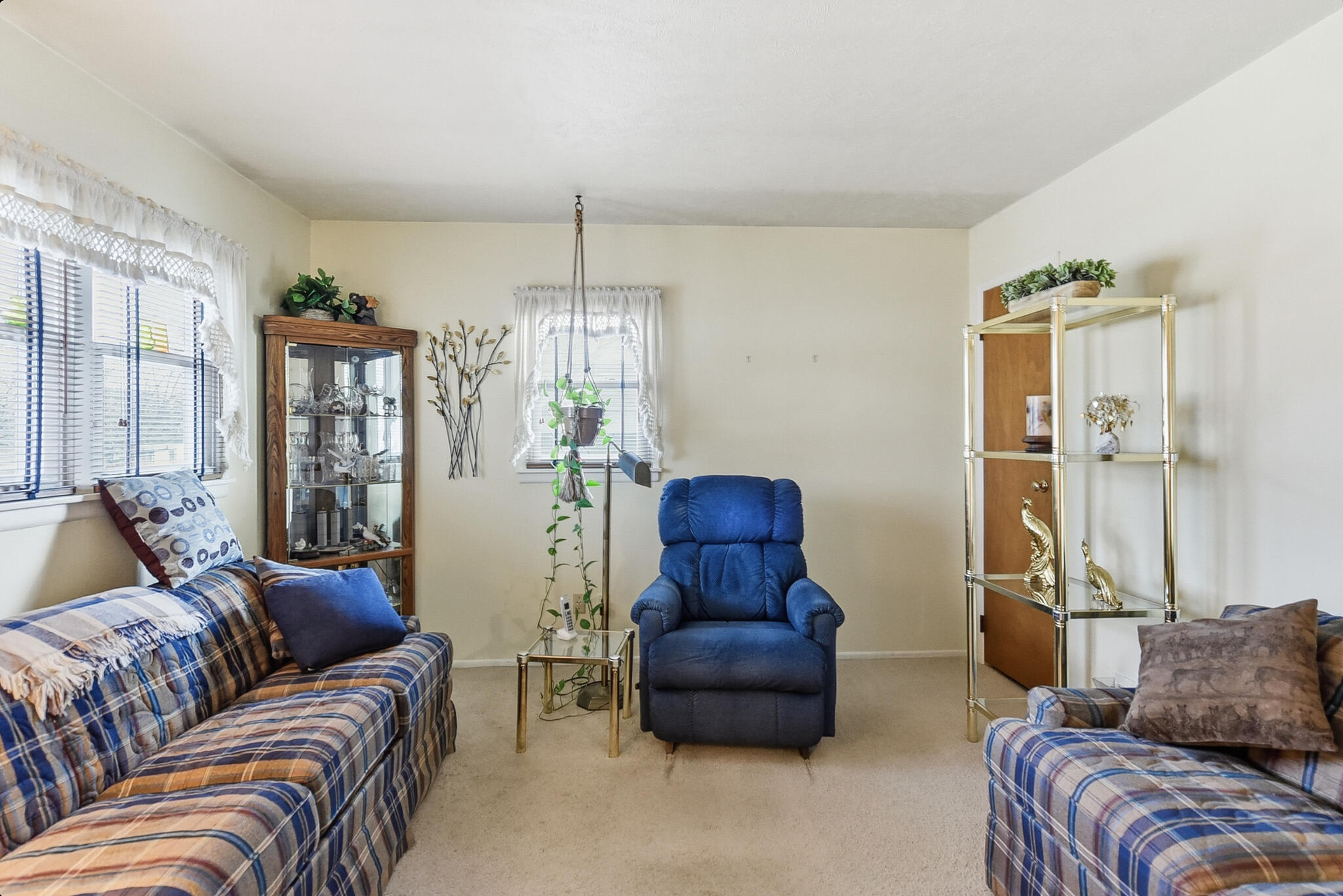 Council Bluffs, Iowa 51501, United States, 4 Bedrooms Bedrooms, ,2 BathroomsBathrooms,Residential,Active,249407