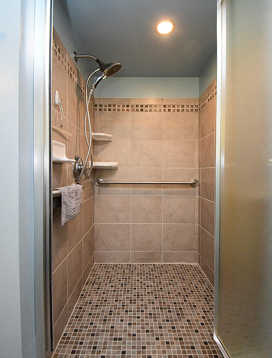 Minden, Iowa 51553, United States, 3 Bedrooms Bedrooms, ,2 BathroomsBathrooms,Residential,Pending,131946