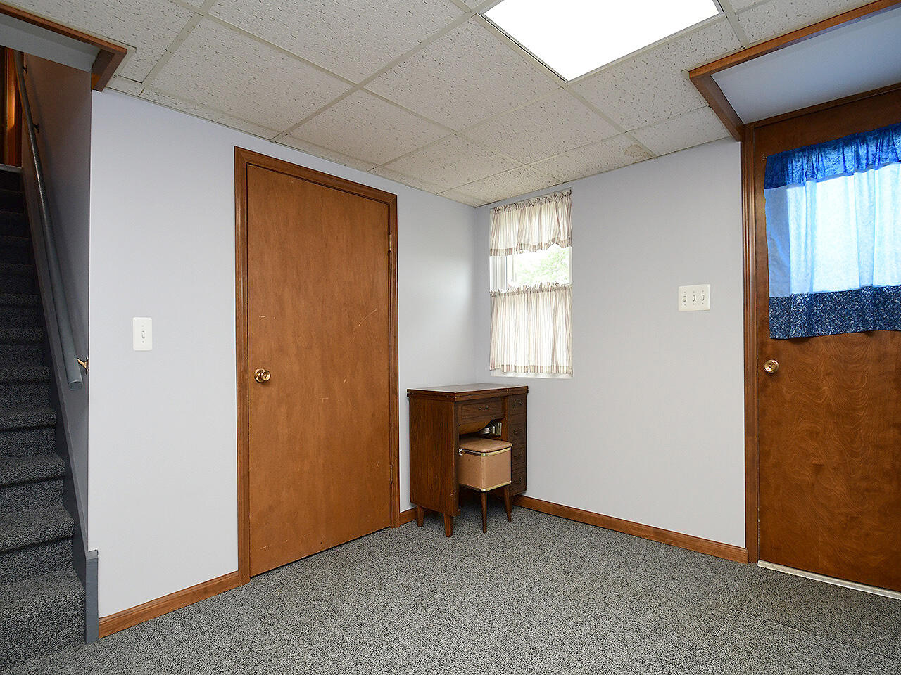 Minden, Iowa 51553, United States, 3 Bedrooms Bedrooms, ,2 BathroomsBathrooms,Residential,Pending,131946