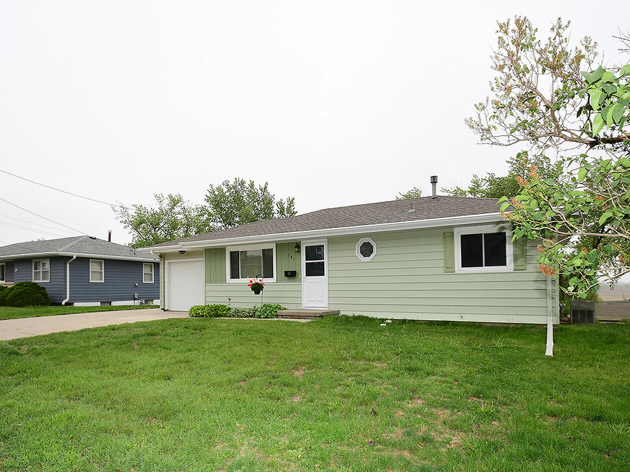 Minden, Iowa 51553, United States, 3 Bedrooms Bedrooms, ,2 BathroomsBathrooms,Residential,Pending,131946