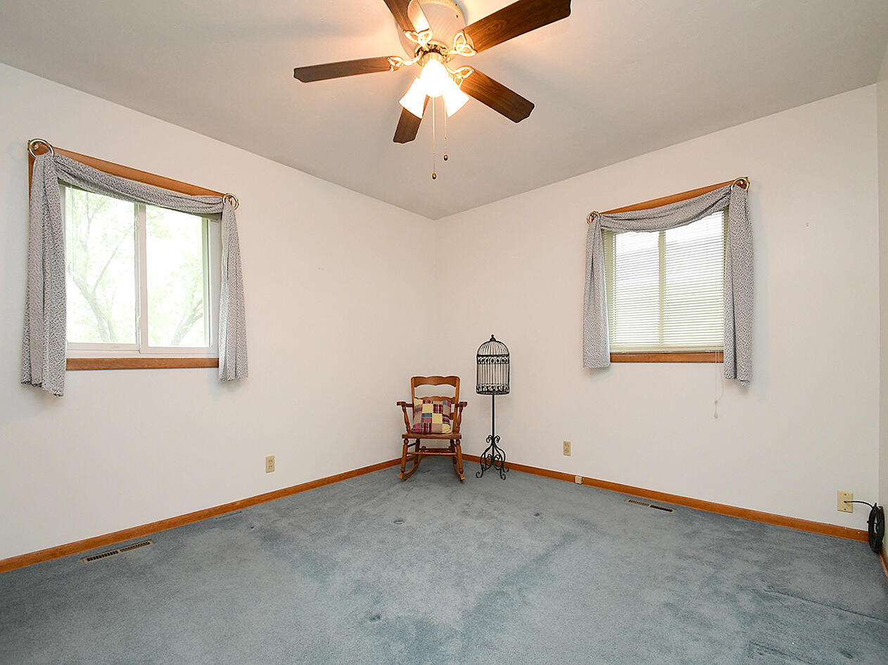 Minden, Iowa 51553, United States, 3 Bedrooms Bedrooms, ,2 BathroomsBathrooms,Residential,Pending,131946