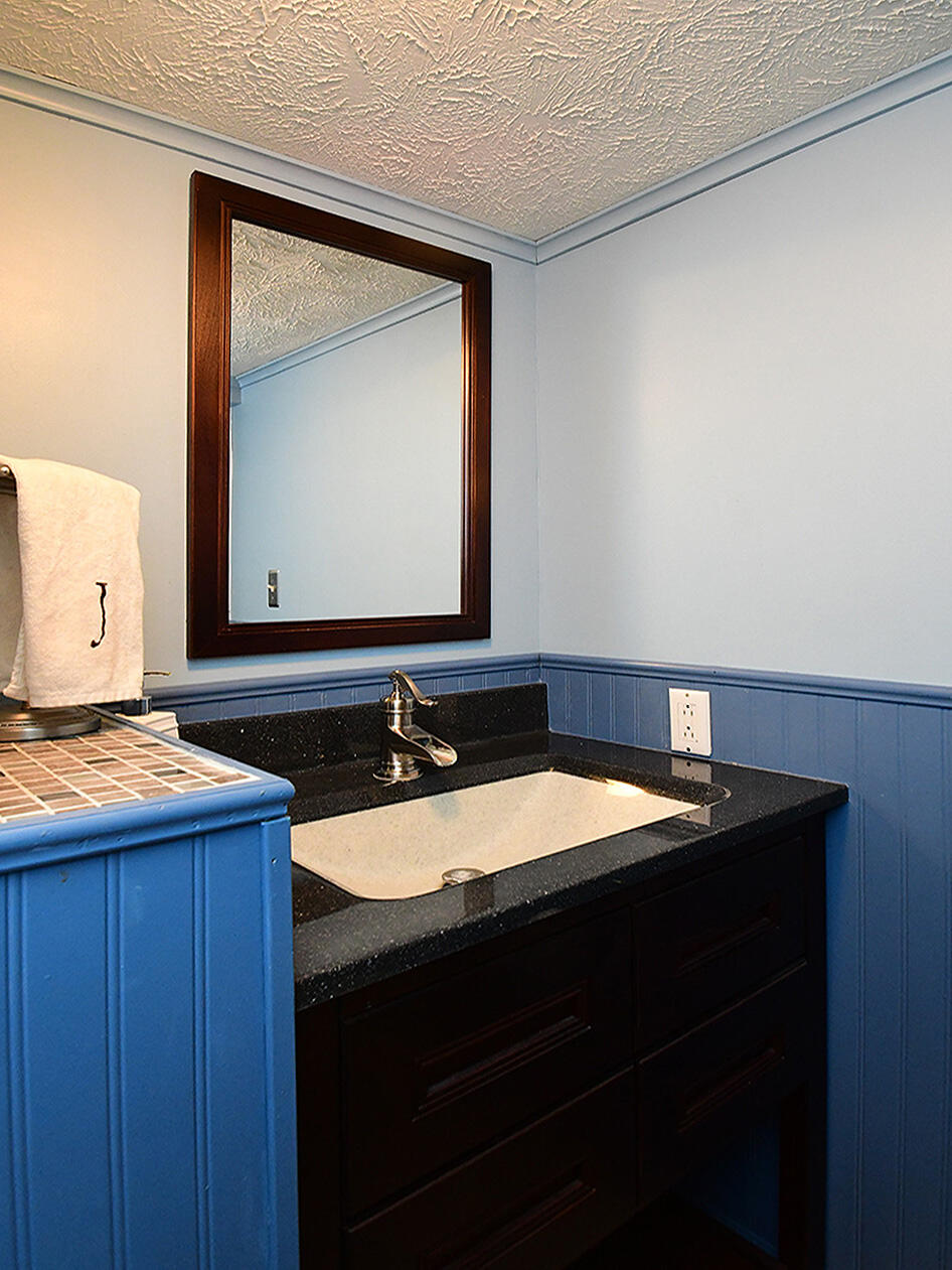 Minden, Iowa 51553, United States, 3 Bedrooms Bedrooms, ,2 BathroomsBathrooms,Residential,Pending,131946