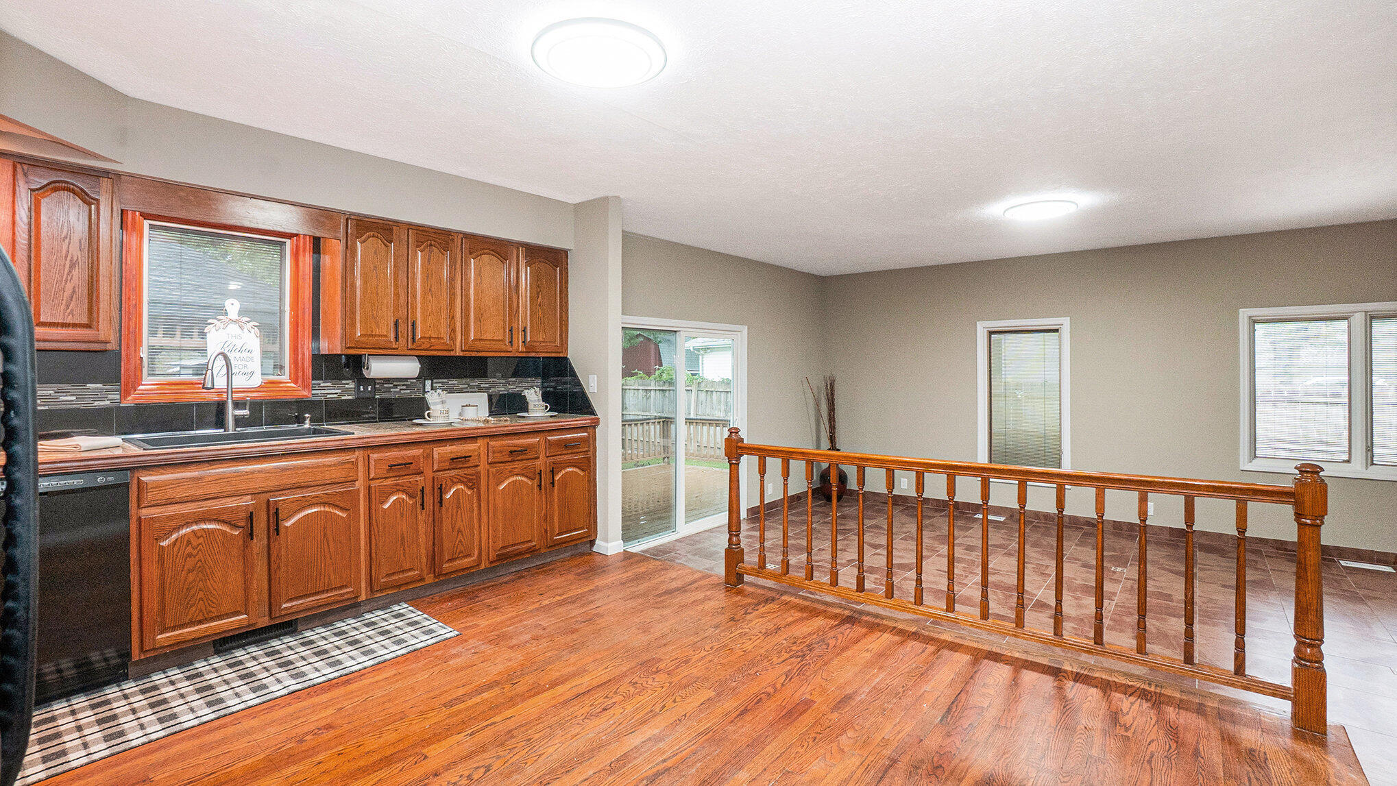 Council Bluffs, Iowa 51501, United States, 3 Bedrooms Bedrooms, ,3 BathroomsBathrooms,Residential,Contingent,213390