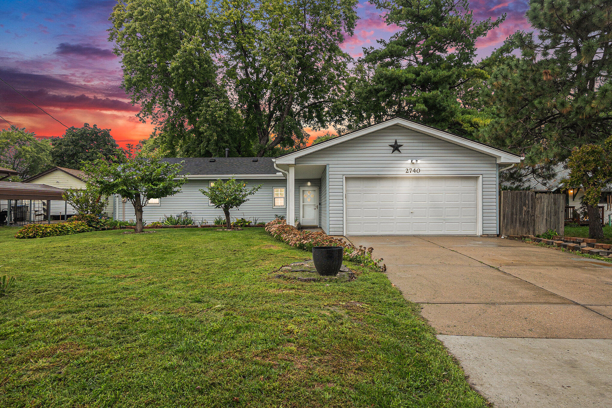 Council Bluffs, Iowa 51501, United States, 3 Bedrooms Bedrooms, ,3 BathroomsBathrooms,Residential,Contingent,213390