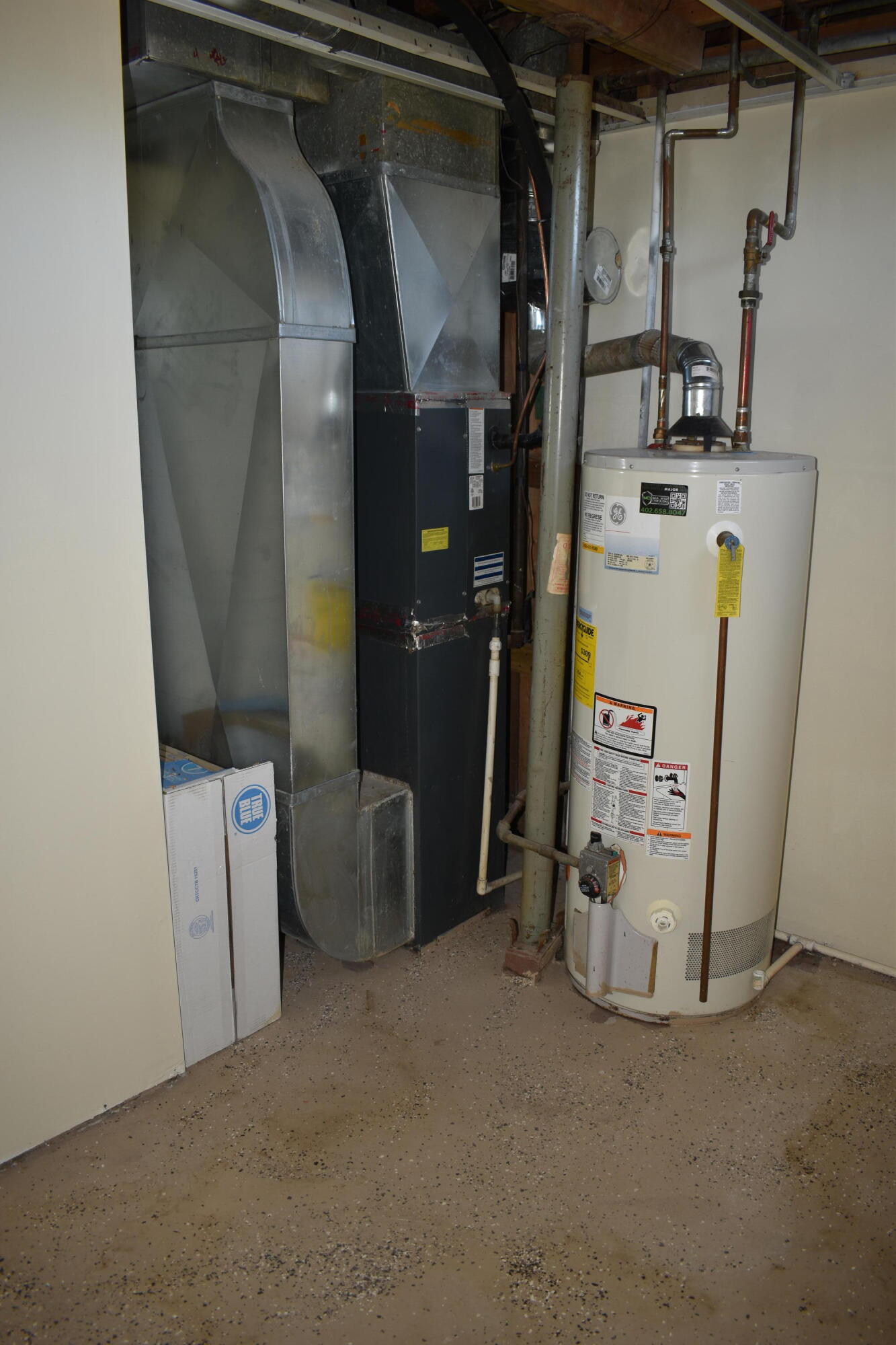 Carter Lake, Iowa 51510, United States, 2 Bedrooms Bedrooms, ,2 BathroomsBathrooms,Residential,Active,233154