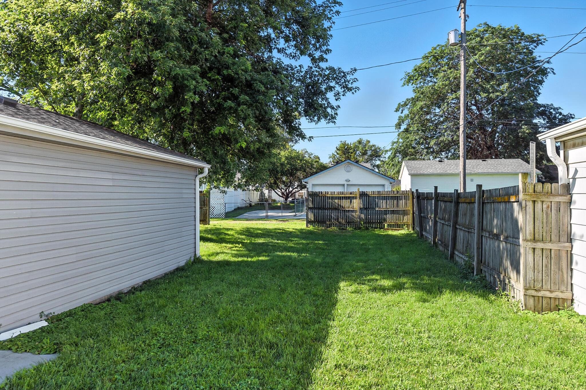 Council Bluffs, Iowa 51501, United States, 2 Bedrooms Bedrooms, ,1 BathroomBathrooms,Residential,Pending,167654