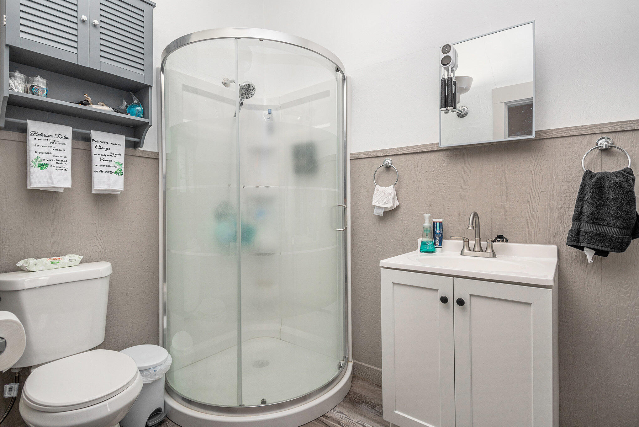 Neola, Iowa 51559, United States, 2 Bedrooms Bedrooms, ,1 BathroomBathrooms,Residential,Active,241231