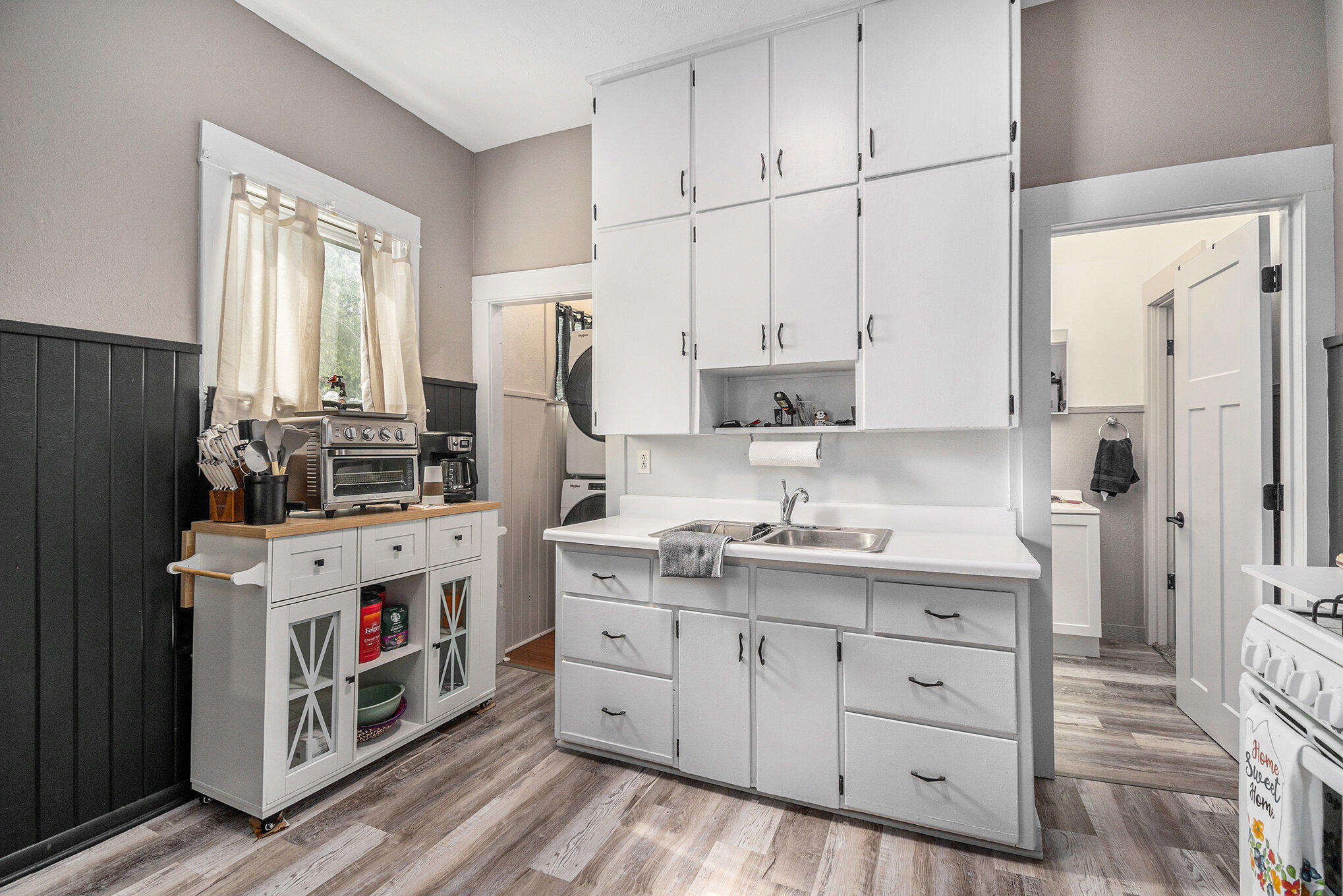 Neola, Iowa 51559, United States, 2 Bedrooms Bedrooms, ,1 BathroomBathrooms,Residential,Active,241231