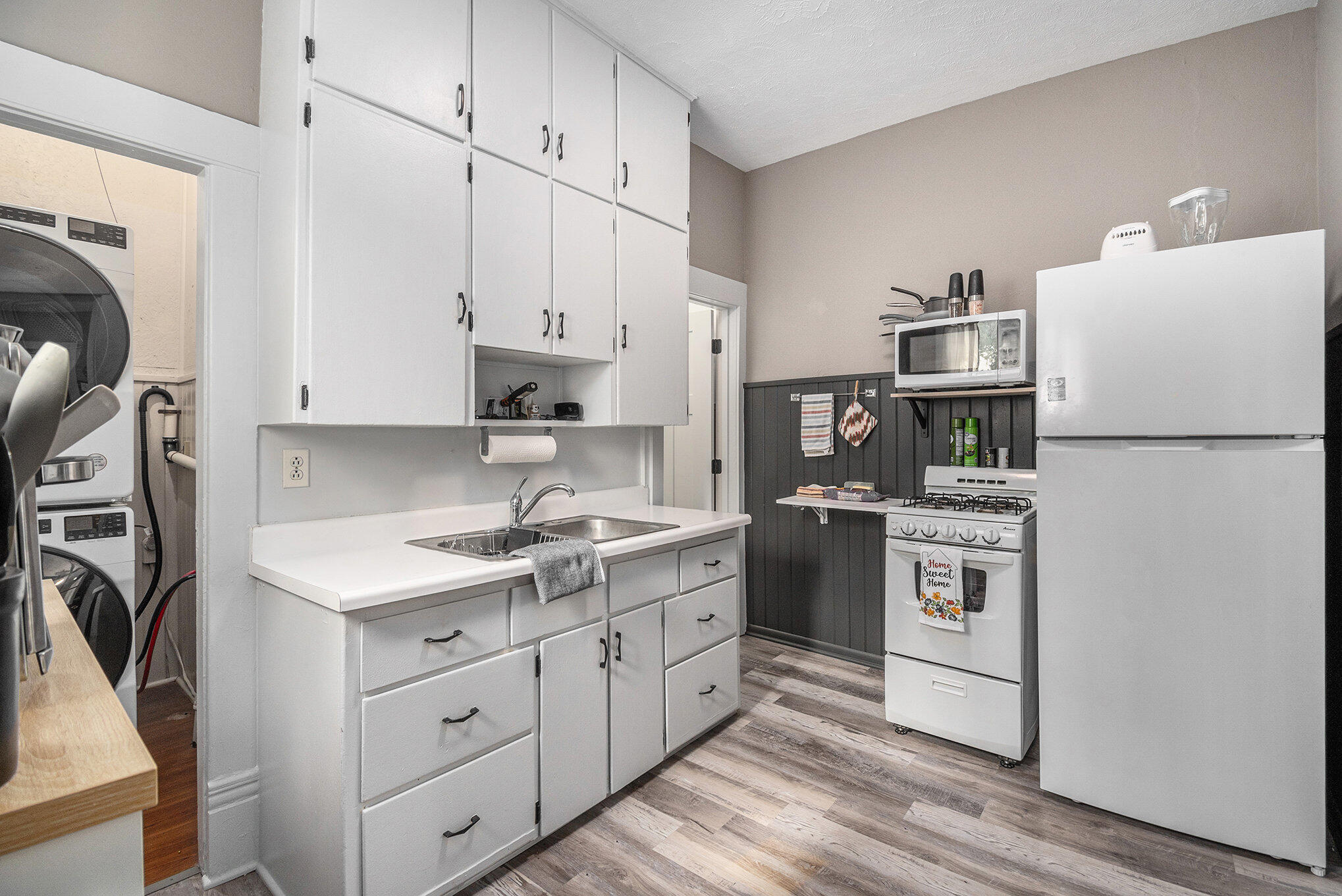 Neola, Iowa 51559, United States, 2 Bedrooms Bedrooms, ,1 BathroomBathrooms,Residential,Active,241231