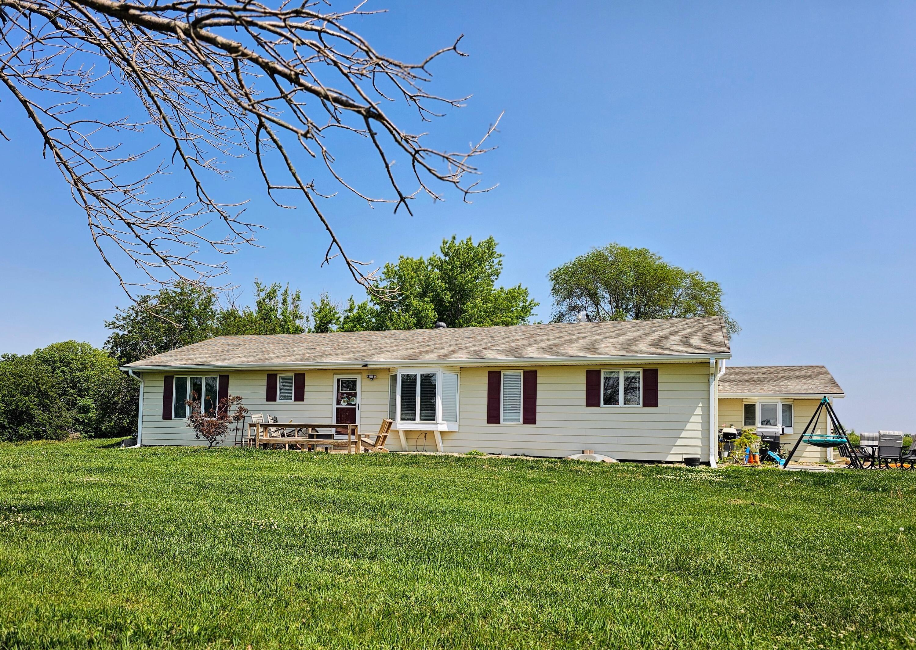 Oakland, Iowa 51560, United States, 4 Bedrooms Bedrooms, ,2 BathroomsBathrooms,Residential,Active,159783